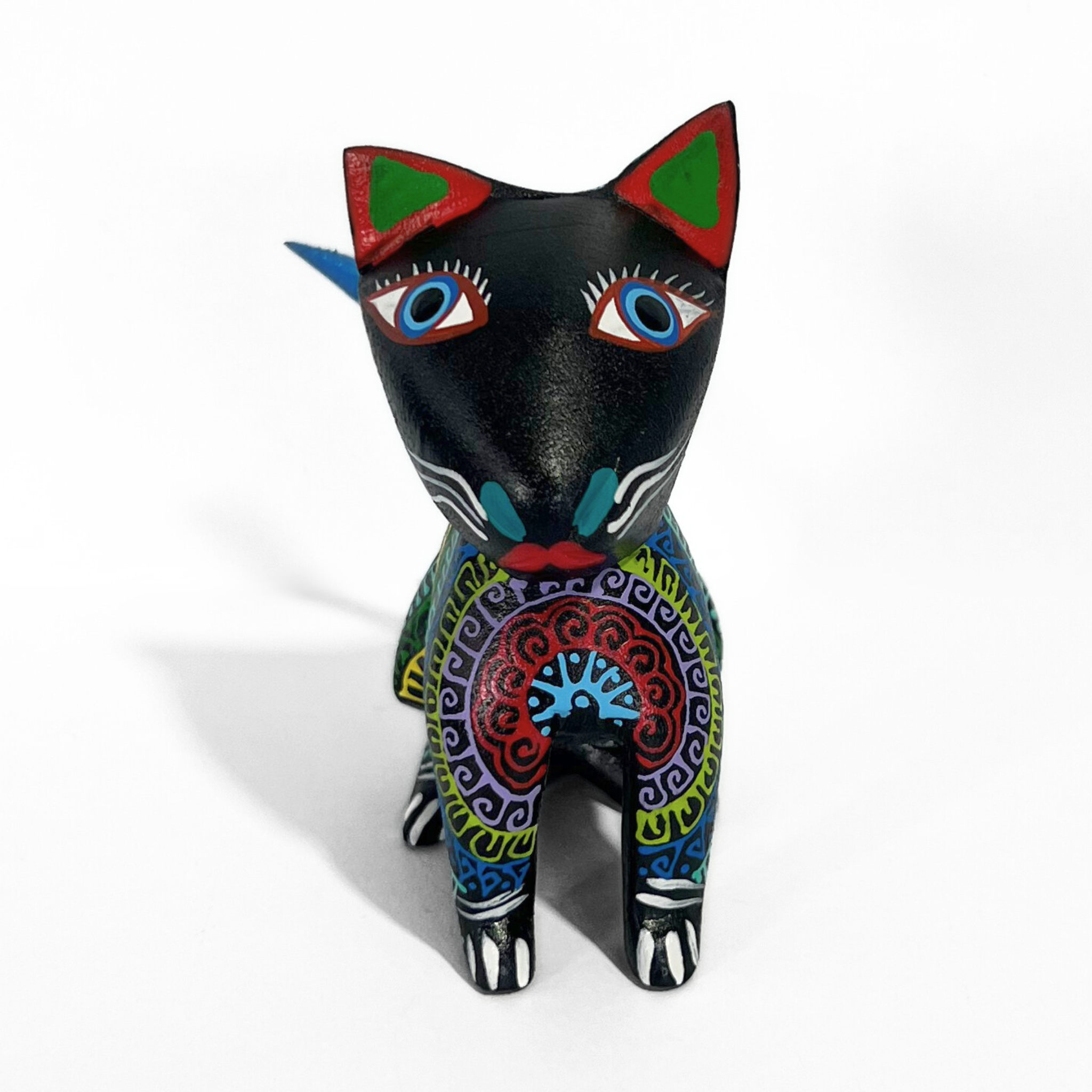 ALEBRIJE DE MADERA GATO NEGRO GRECAS