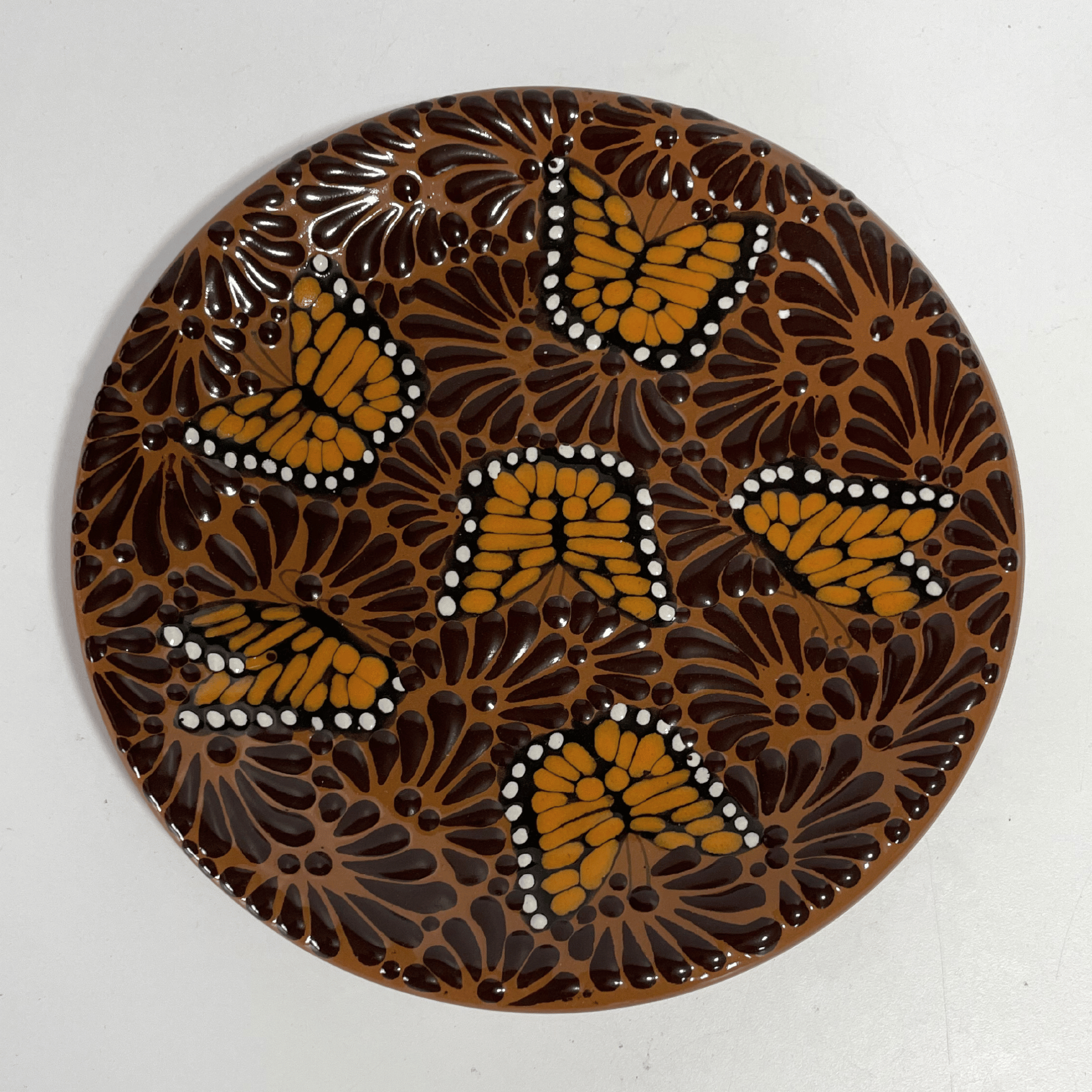 PLATO PLANO FONDO CAFE MIK CAFE CHOCOLATE MARIPOSAS