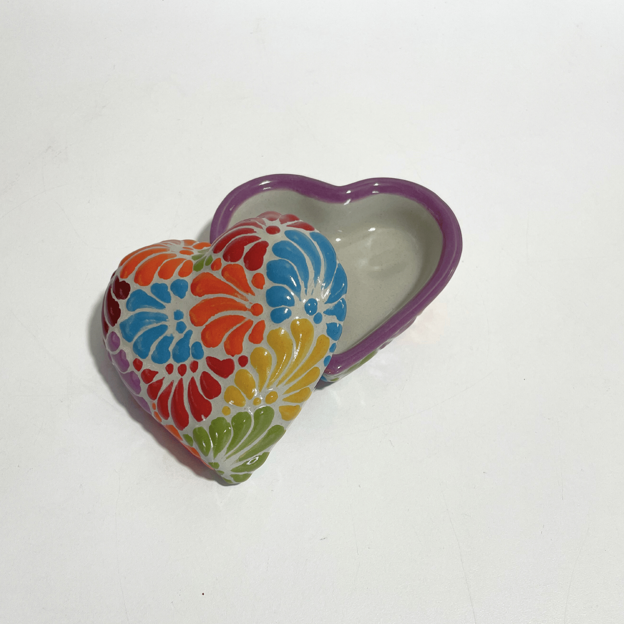 ALHAJERO GRANDE FORMA DE CORAZON FONDO TRADICIONAL MIK MULTICOLORES