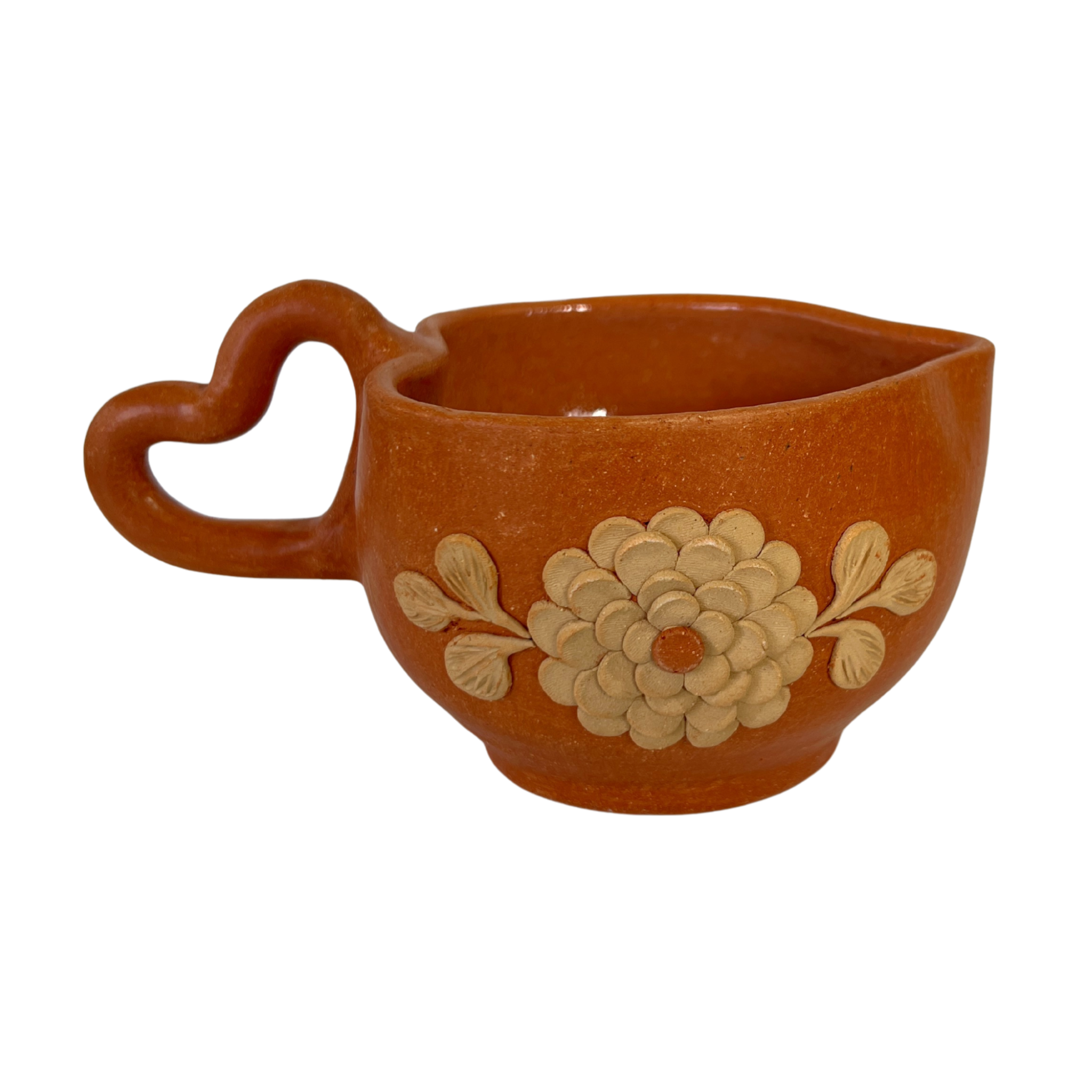 TAZA CORAZON BARRO BORDADO ROJO CON BLANCO