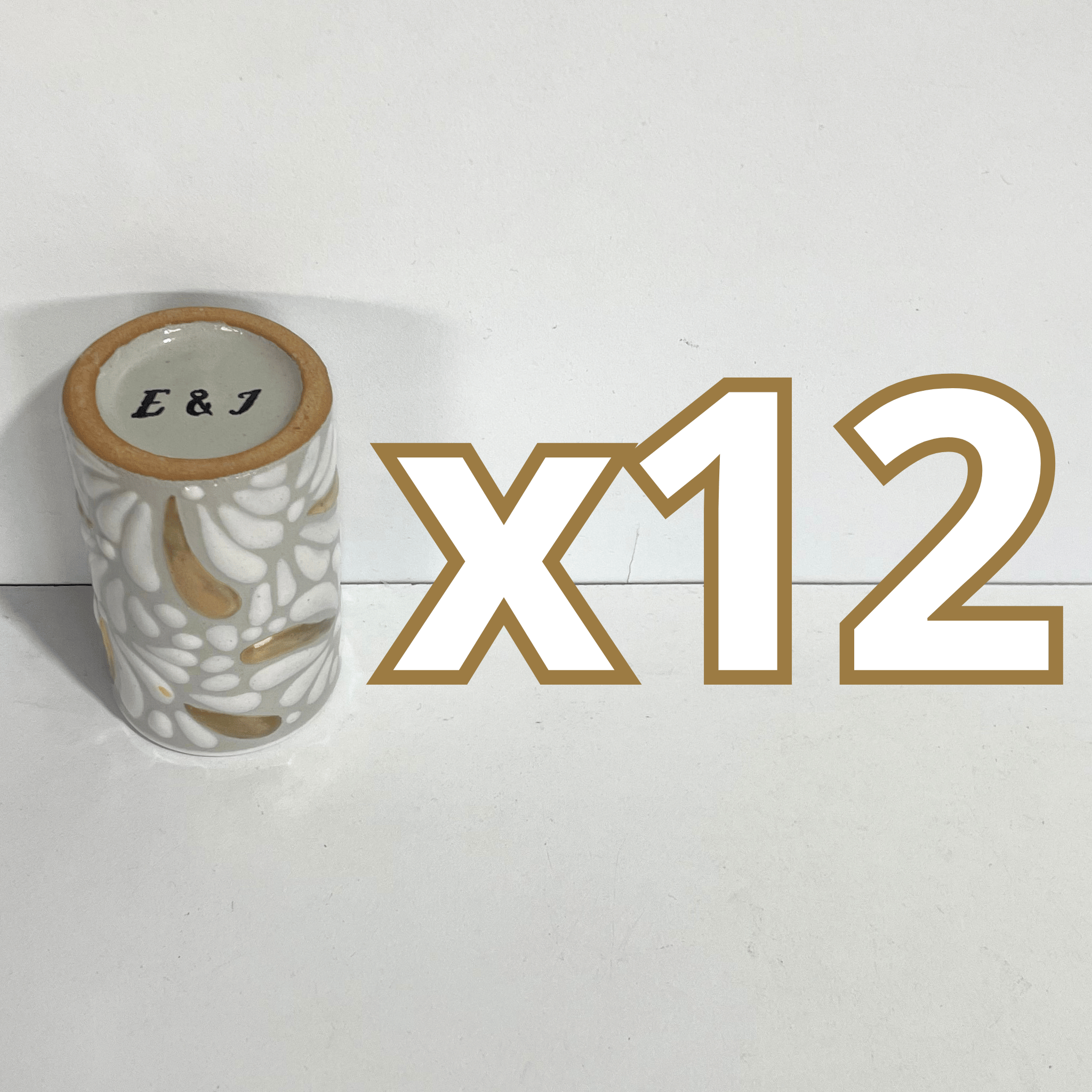 TEQUILERO DESTELLOS DE ORO PERSONALIZADO EN LA BASE FONDO TRADICIONAL MIK BLANCO INICIALES