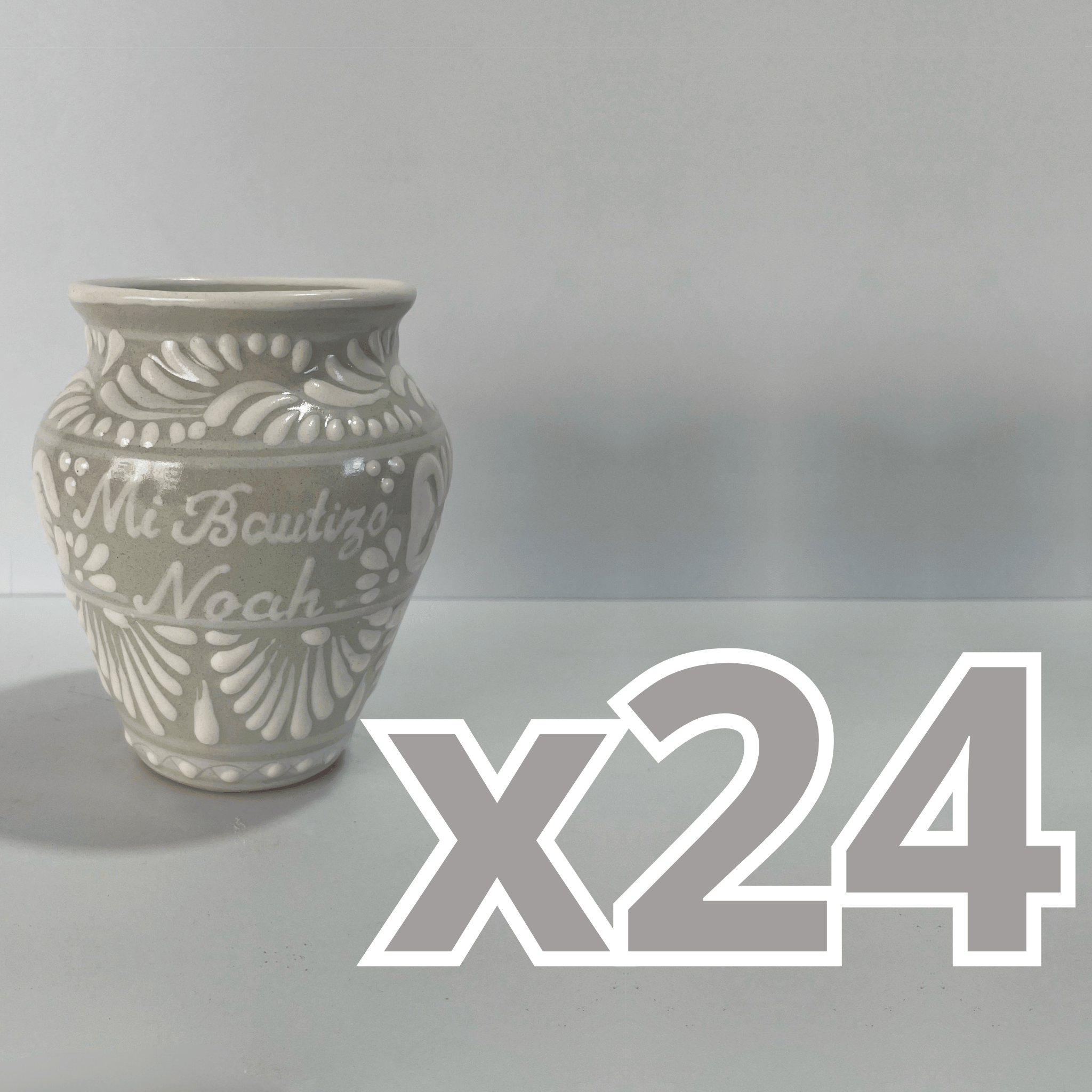 PAQUETE CANTARITO PERSONALIZADO FONDO TRADICIONAL CENEFA BLANCO PARA BAUTIZO