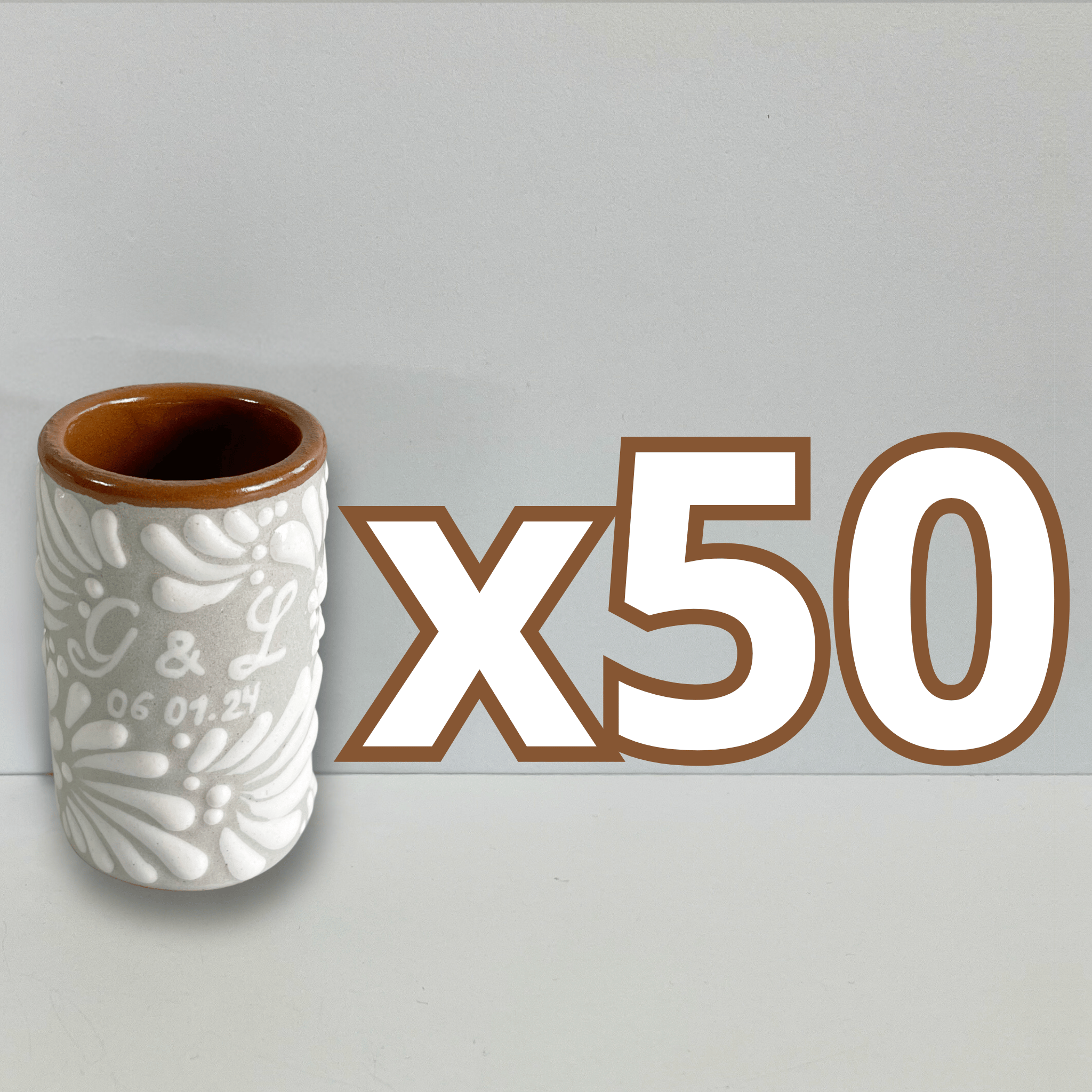 TEQUILERO PERSONALIZADO FONDO BLANCO MIK BLANCO ORILLA E INTERIOR CAFE INICIALES Y FECHA