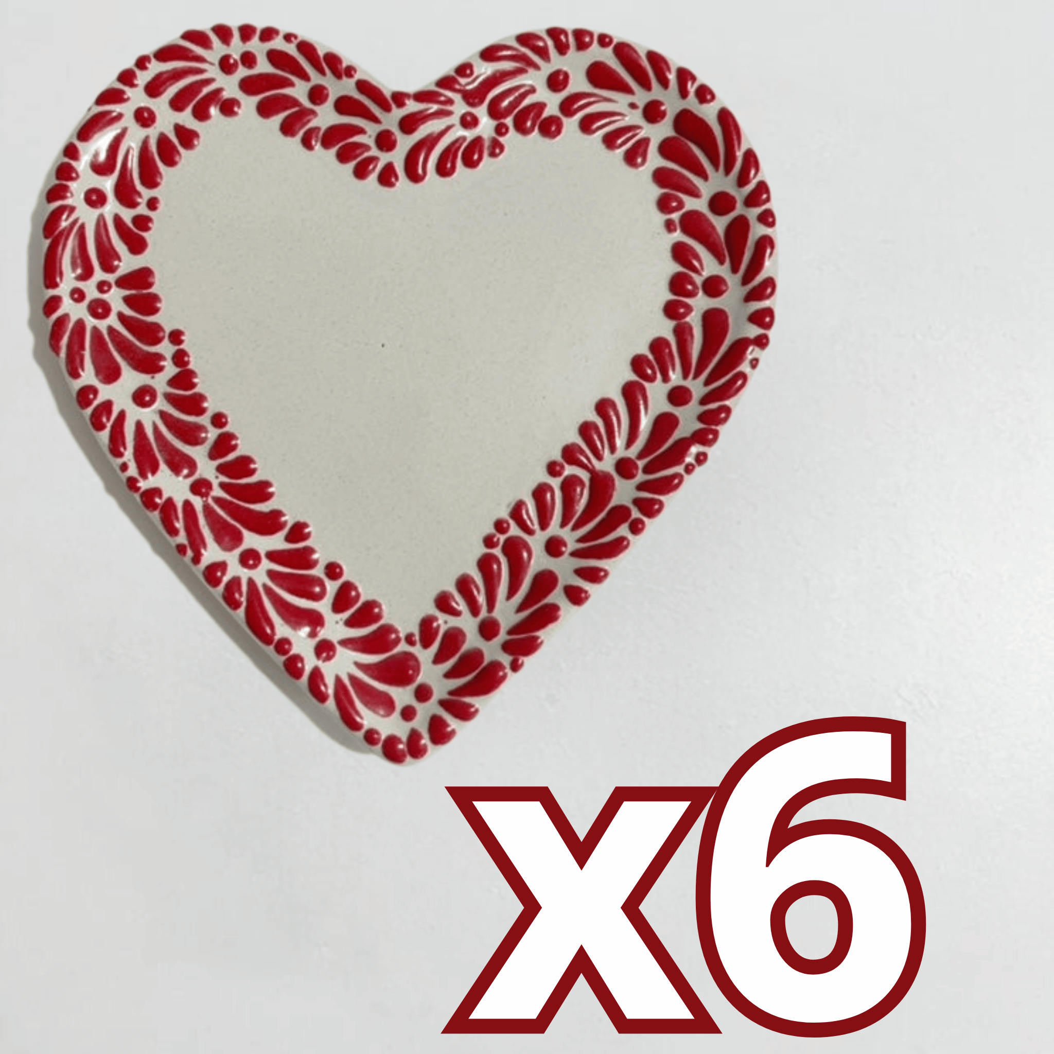 PLATO DE CORAZON 16 CM FONDO BLANCO, DECORADO ROJO CENEFA MIK