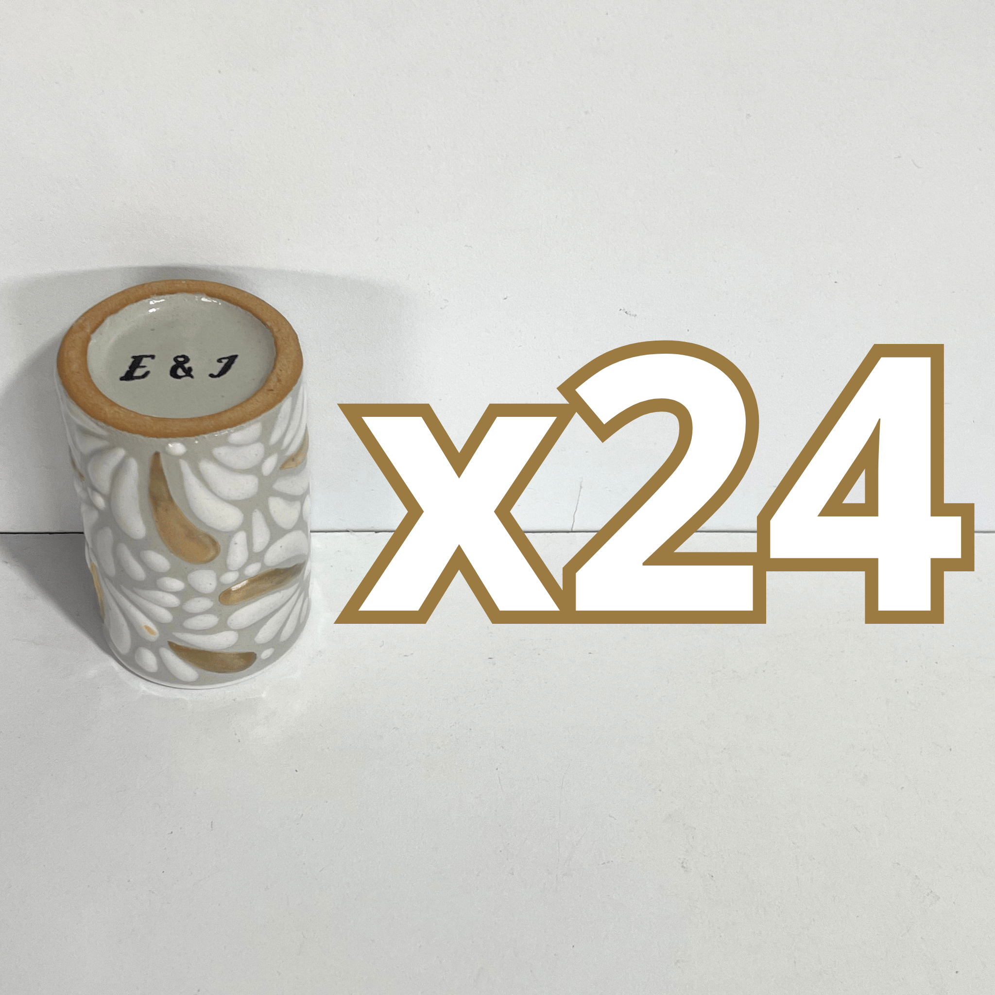 TEQUILERO DESTELLOS DE ORO PERSONALIZADO EN LA BASE FONDO TRADICIONAL MIK BLANCO INICIALES