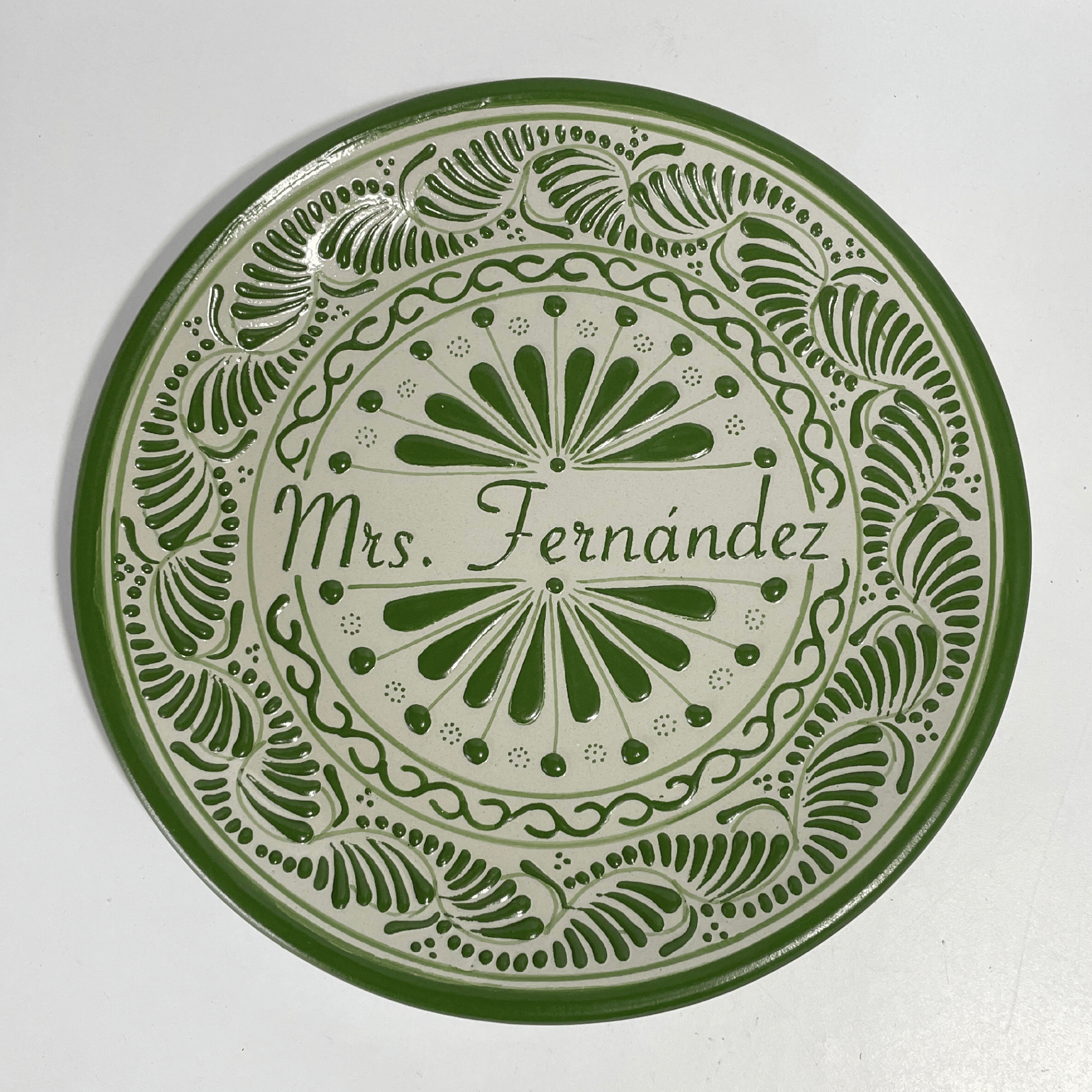 PLATO PLANO 16 CARACTERES FONDO TRADICIONAL CENEFA VERDE NOMBRE
