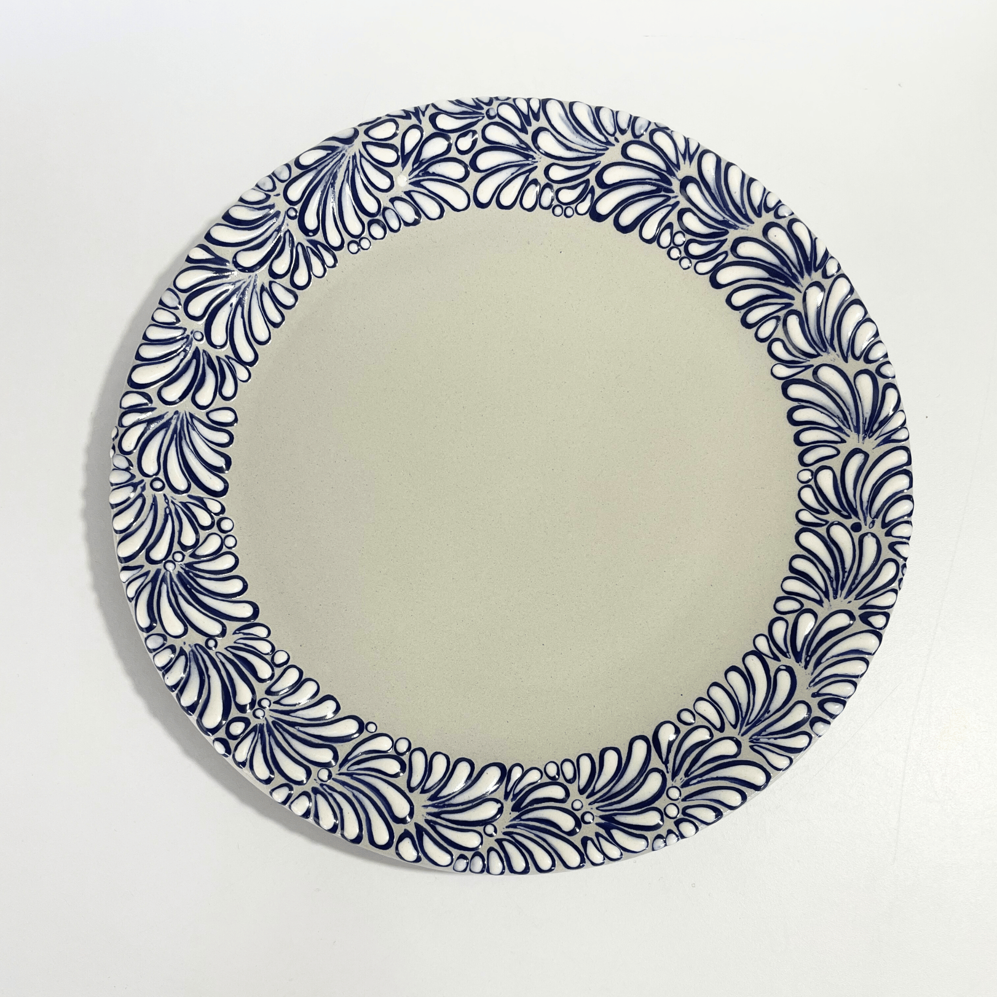 PLATO PLANO FONDO TRADICIONAL MIK CENEFA AZUL COBALTO GOTA DOBLE BLANCO