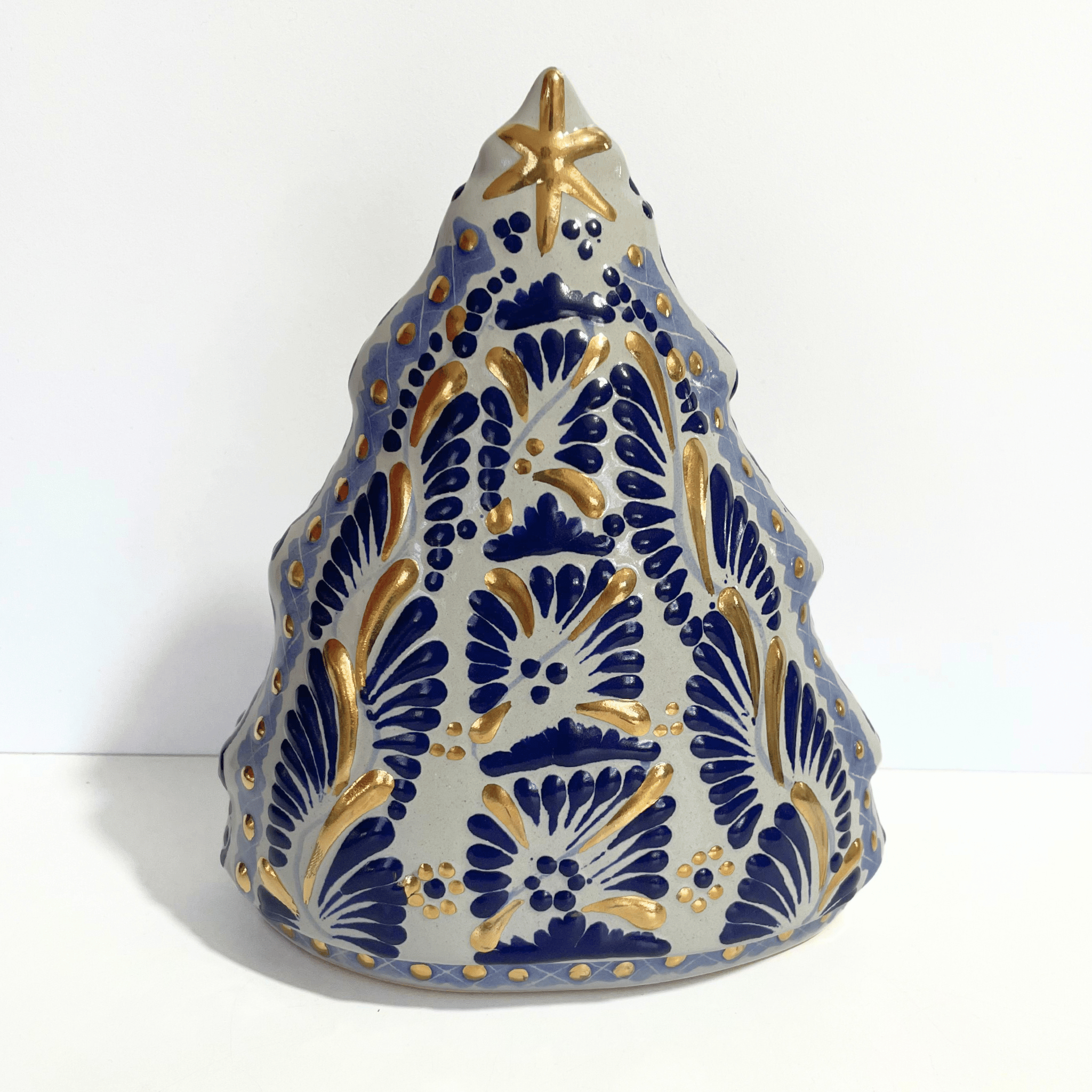 NACIMIENTO ARBOLITO FONDO TRADICIONAL CENEFA AZUL COBALTO DESTELLOS DE ORO