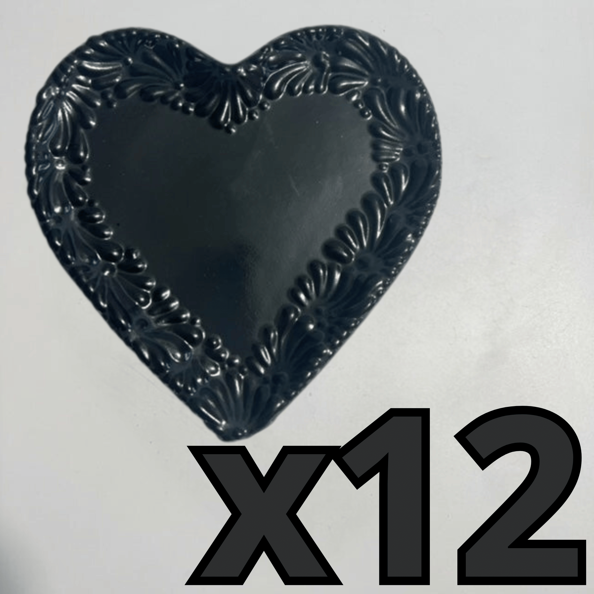 PLATO DE CORAZON 16 CM SUPER BLACK CENEFA MIK
