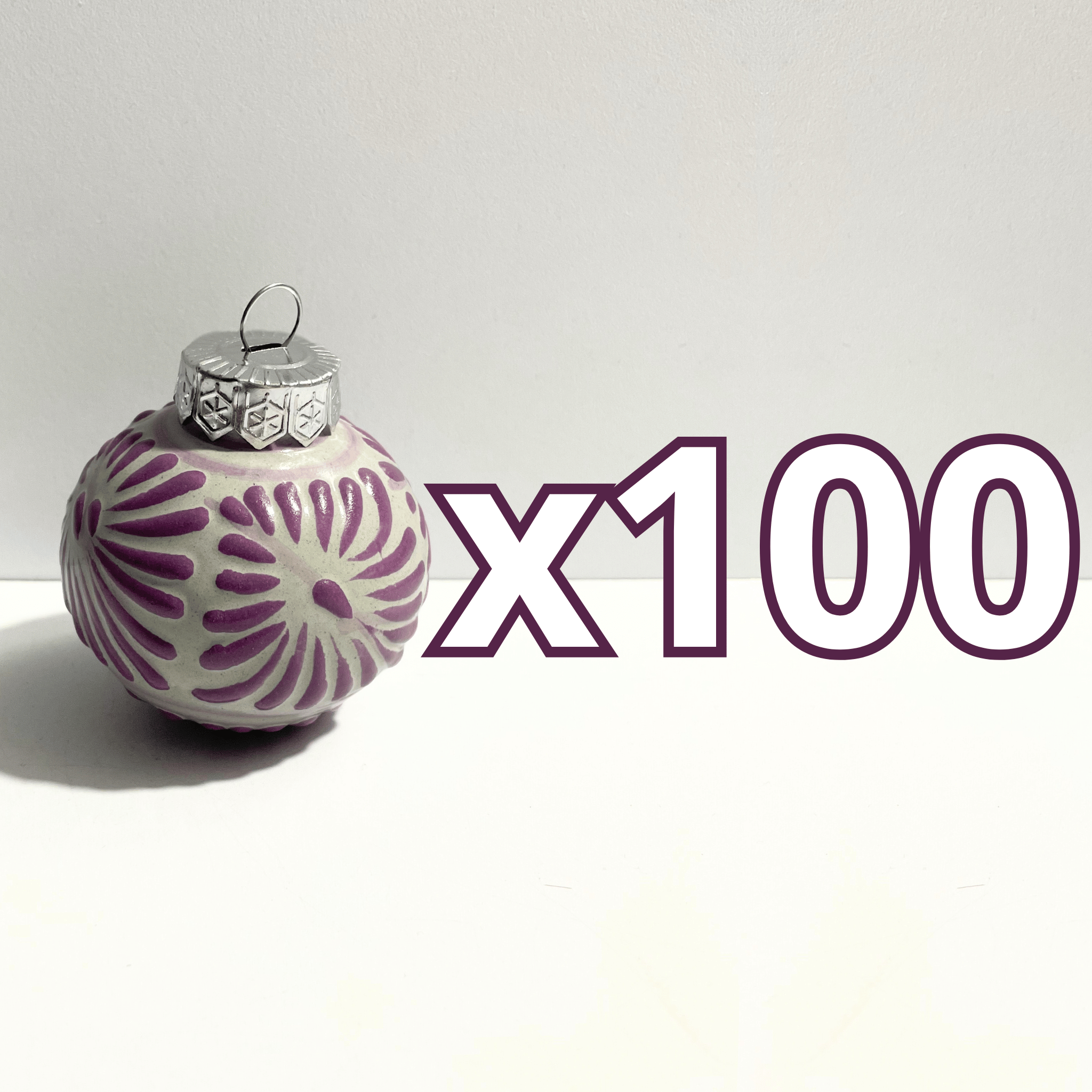 ESFERA NAVIDEÑA FONDO TRADICIONAL CENEFA MORADO