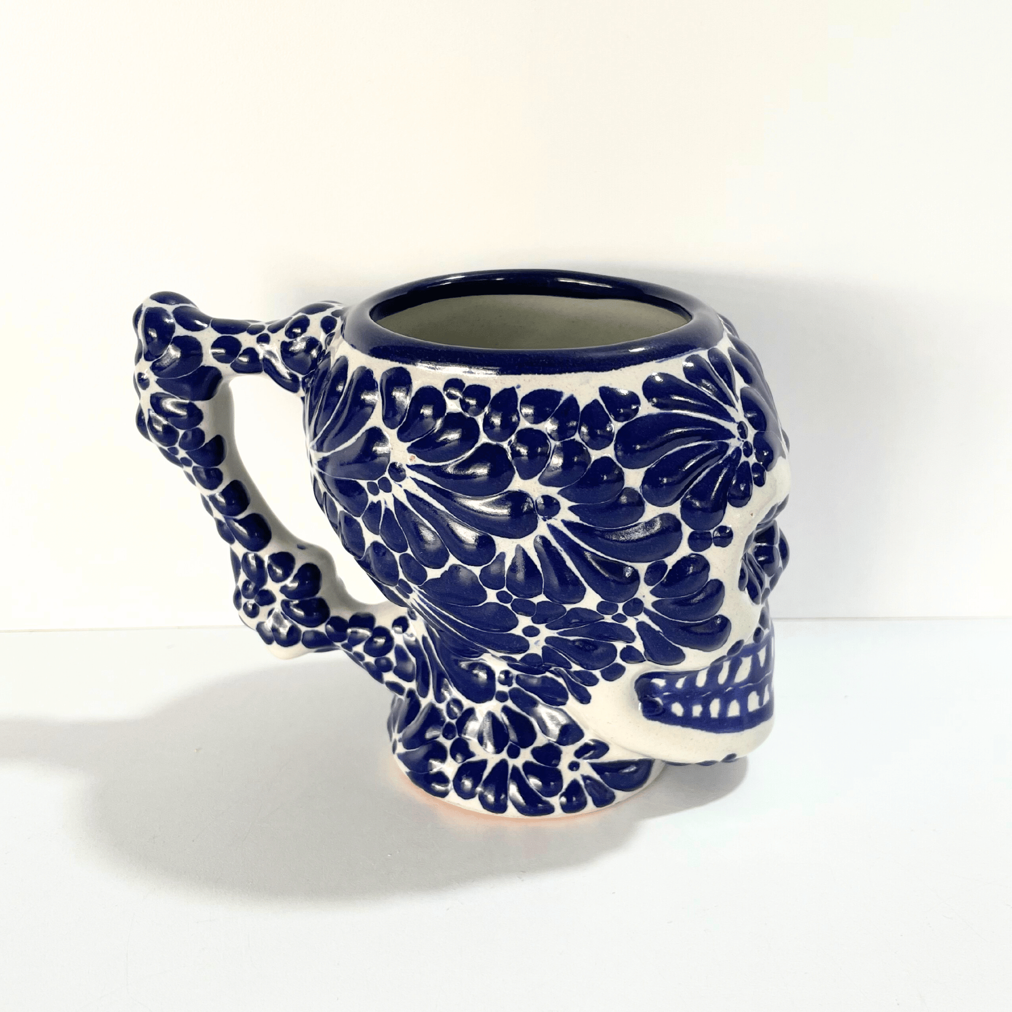 TAZA FORMA DE CRANEO FONDO TRADICIONAL MIK AZUL COBALTO