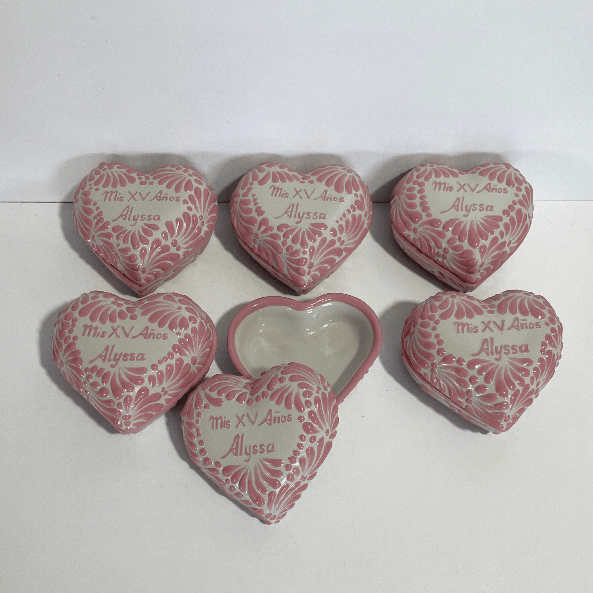 ALHAJERO GRANDE 16 CARACTERES FORMA DE CORAZON FONDO TRADICIONAL MIK ROSA