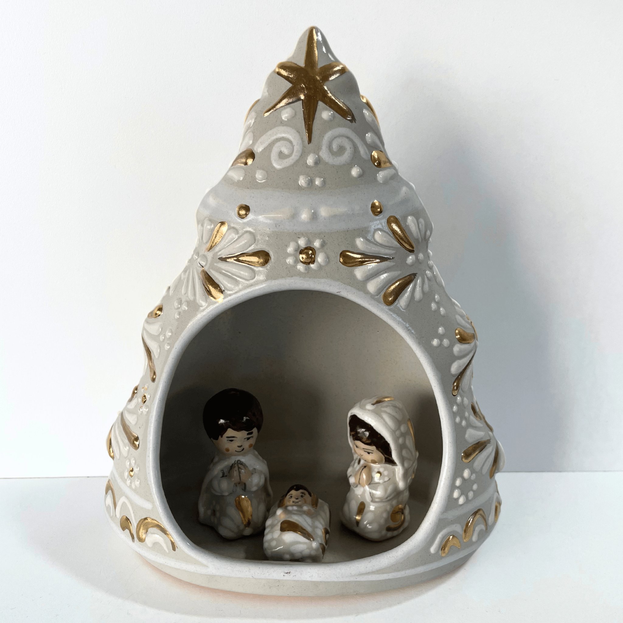 NACIMIENTO ARBOLITO FONDO TRADICIONAL CENEFA BLANCO DESTELLOS DE ORO