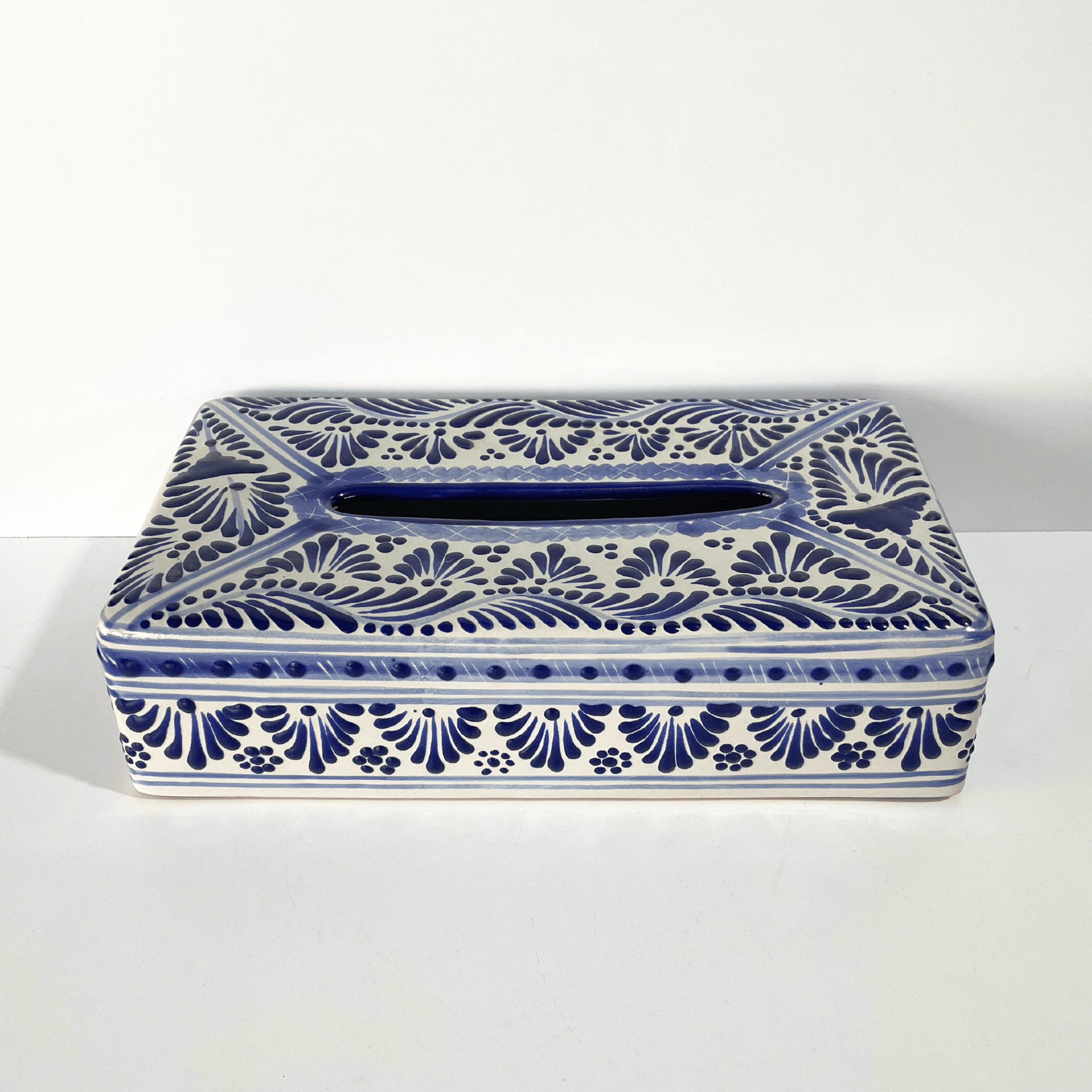 PORTA PAÑUELOS RECTANGULAR FONDO TRADICIONAL CENEFA AZUL COBALTO