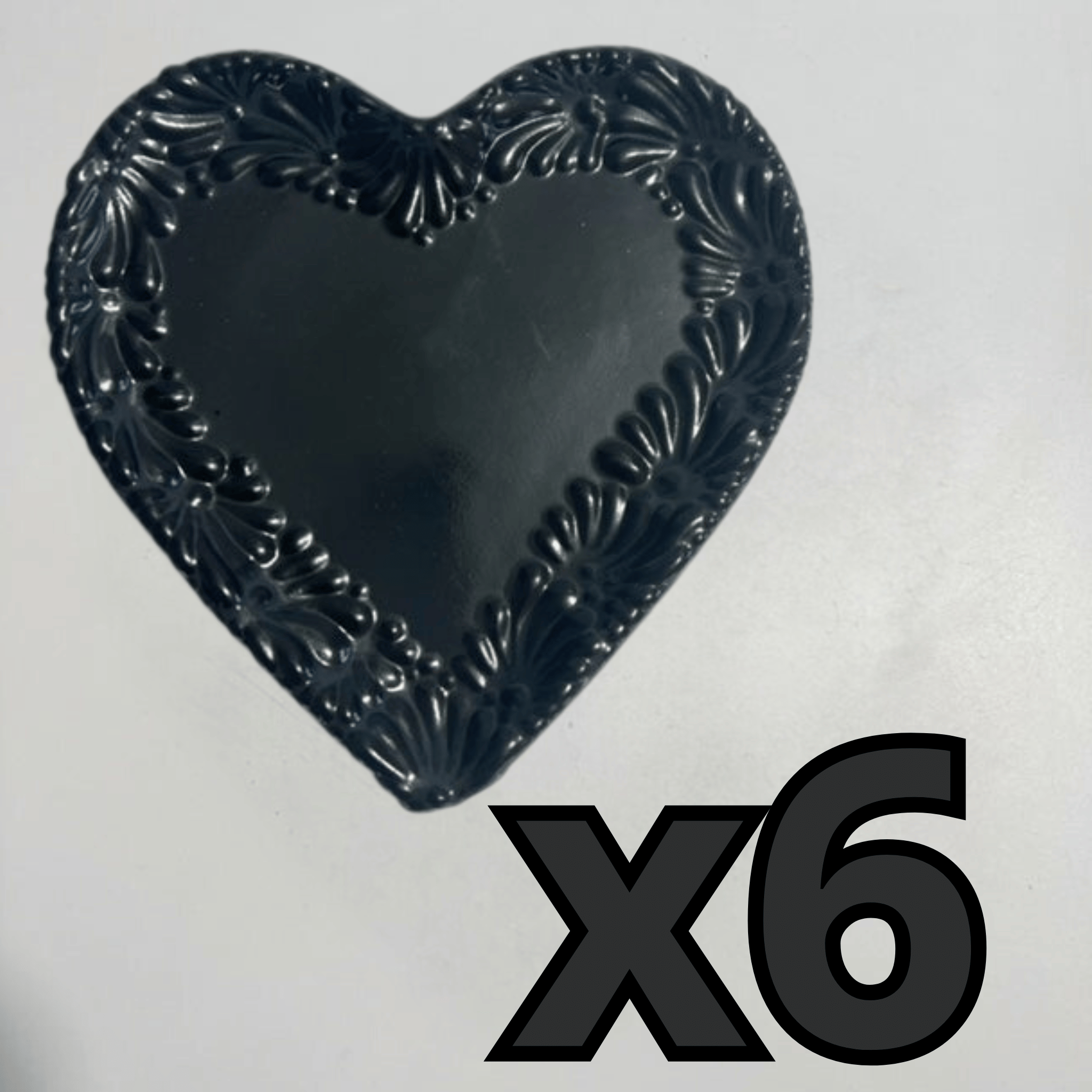 PLATO DE CORAZON 16 CM SUPER BLACK CENEFA MIK