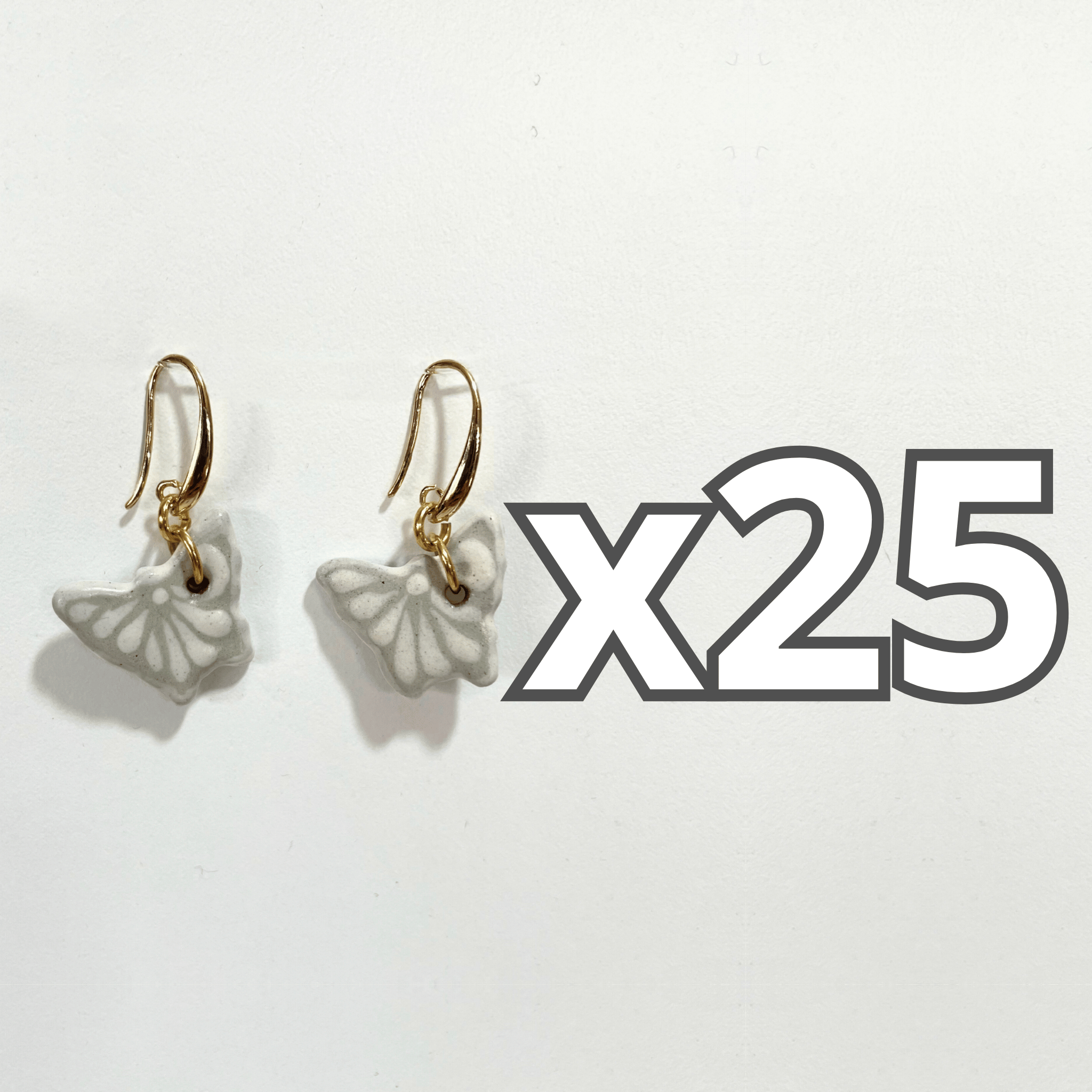 ARETES MARIPOSA FONDO TRADICIONAL DECORADO BLANCO