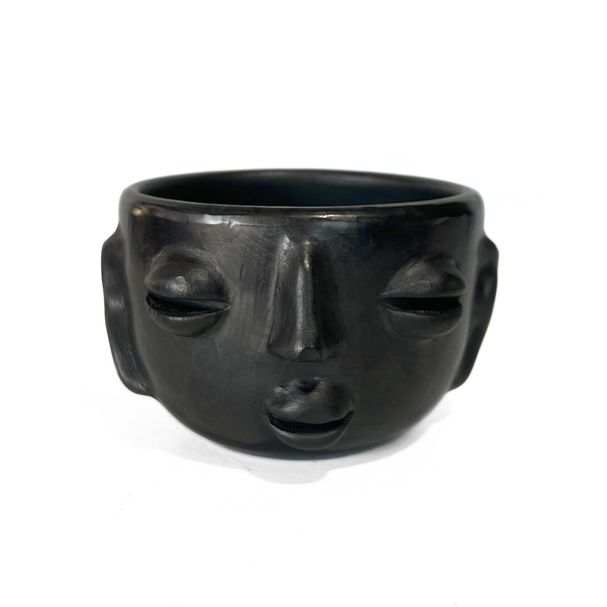 TAZA CARITA CON OREJAS BARRO NEGRO