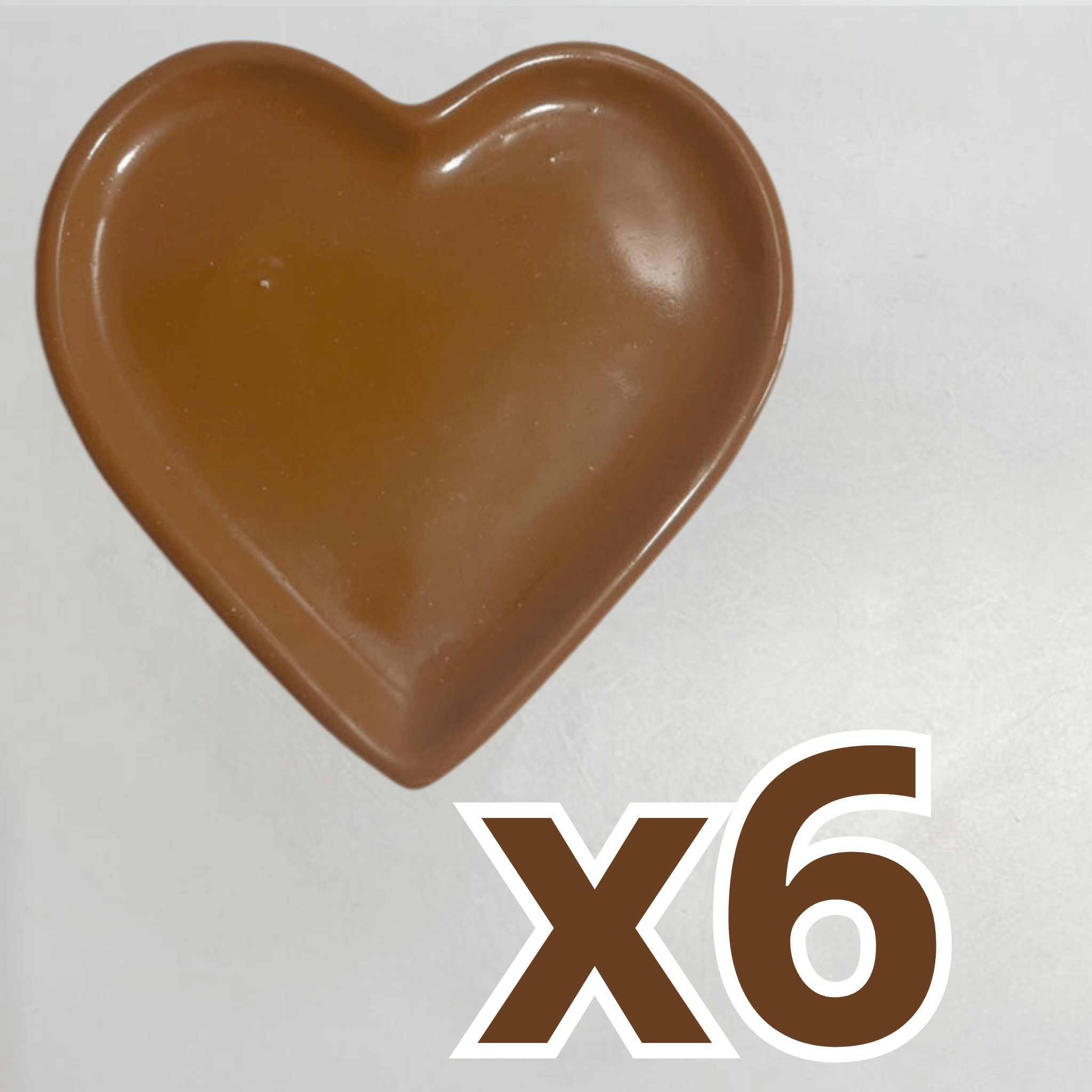 PLATO DE CORAZON 16 CM FONDO COLOR CAFE LISO