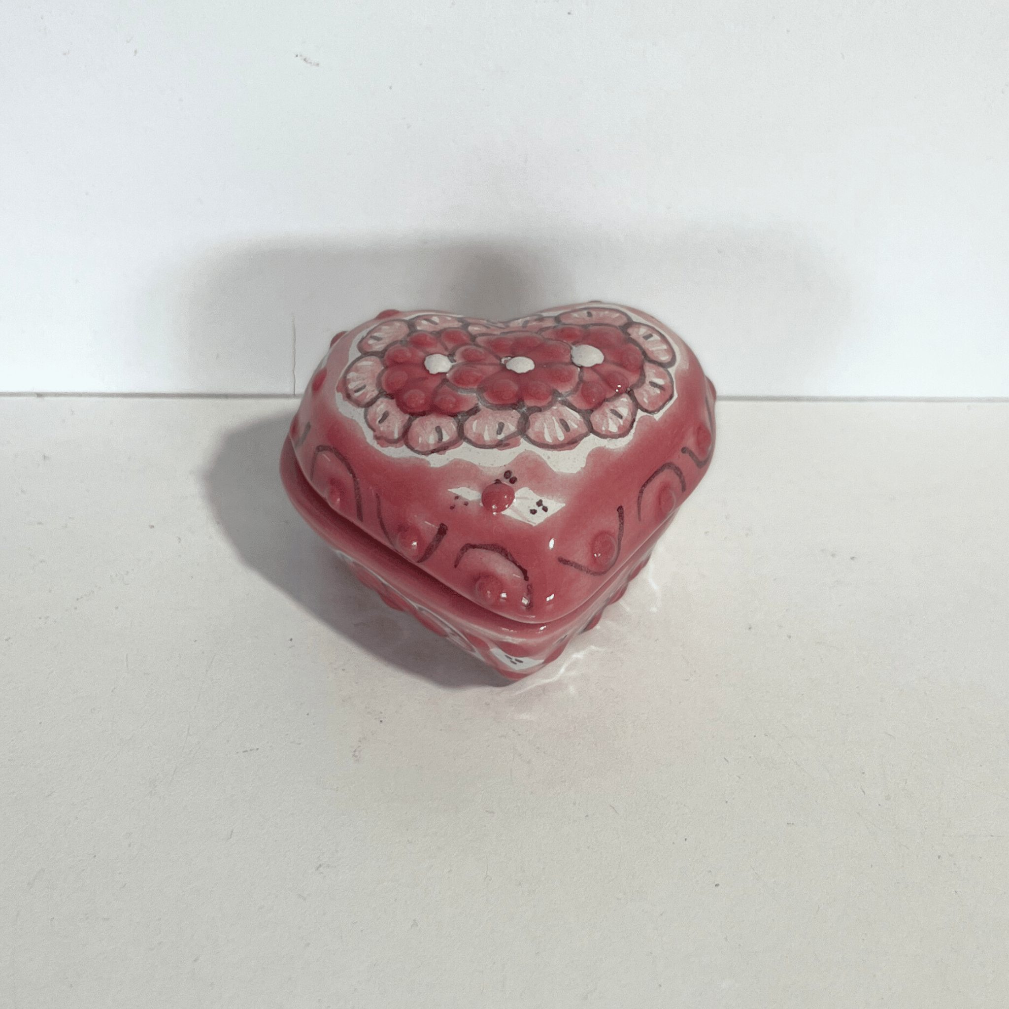 PAQUETE ALHAJERO CHICO FORMA DE CORAZON NO PERSONALIZADO FONDO TRADICIONAL MIK ROSA