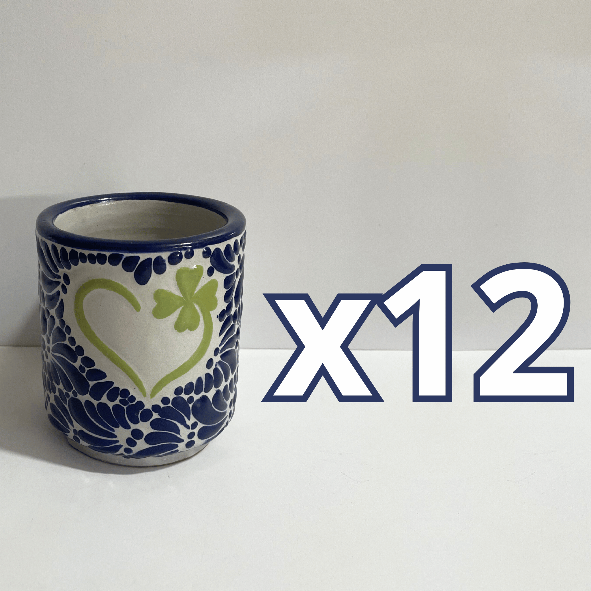 TAZA RECTA ESTANDAR FONDO TRADICIONAL MIK AZUL COBALTO TREBOL CORAZON