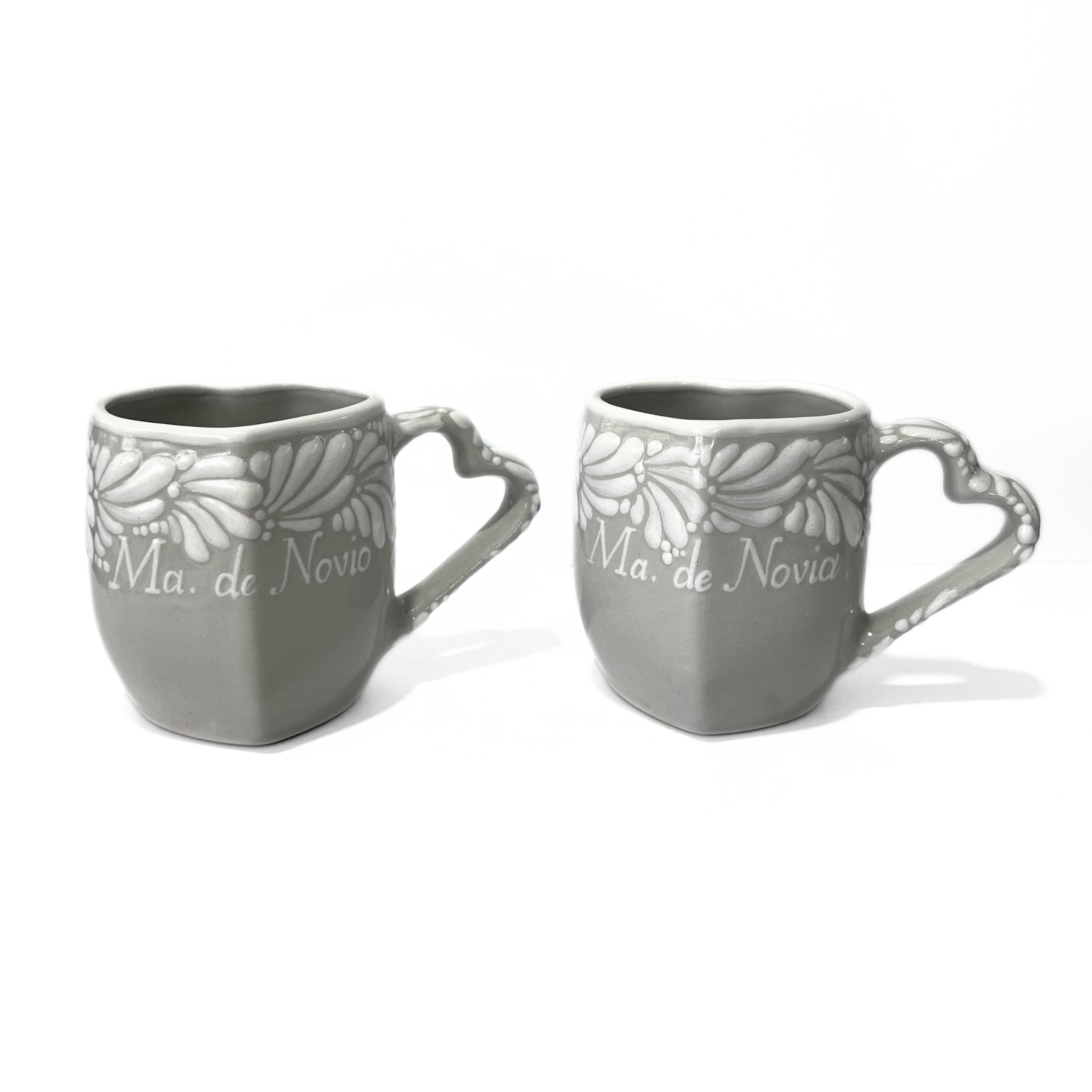 DUO TAZA CORAZON CON ASA DE CORAZON FONDO TRADICIONAL MIK CENEFA BLANCO MAMÁS DE LOS NOVIOS
