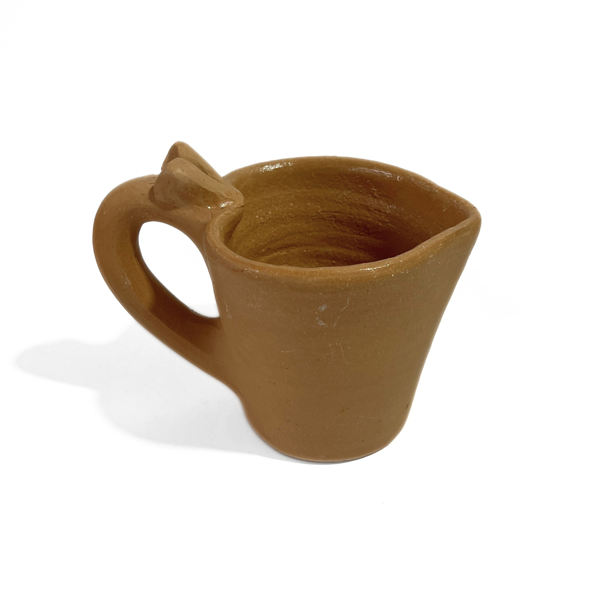 TAZA CORAZON NATURAL BARRO BLANCO