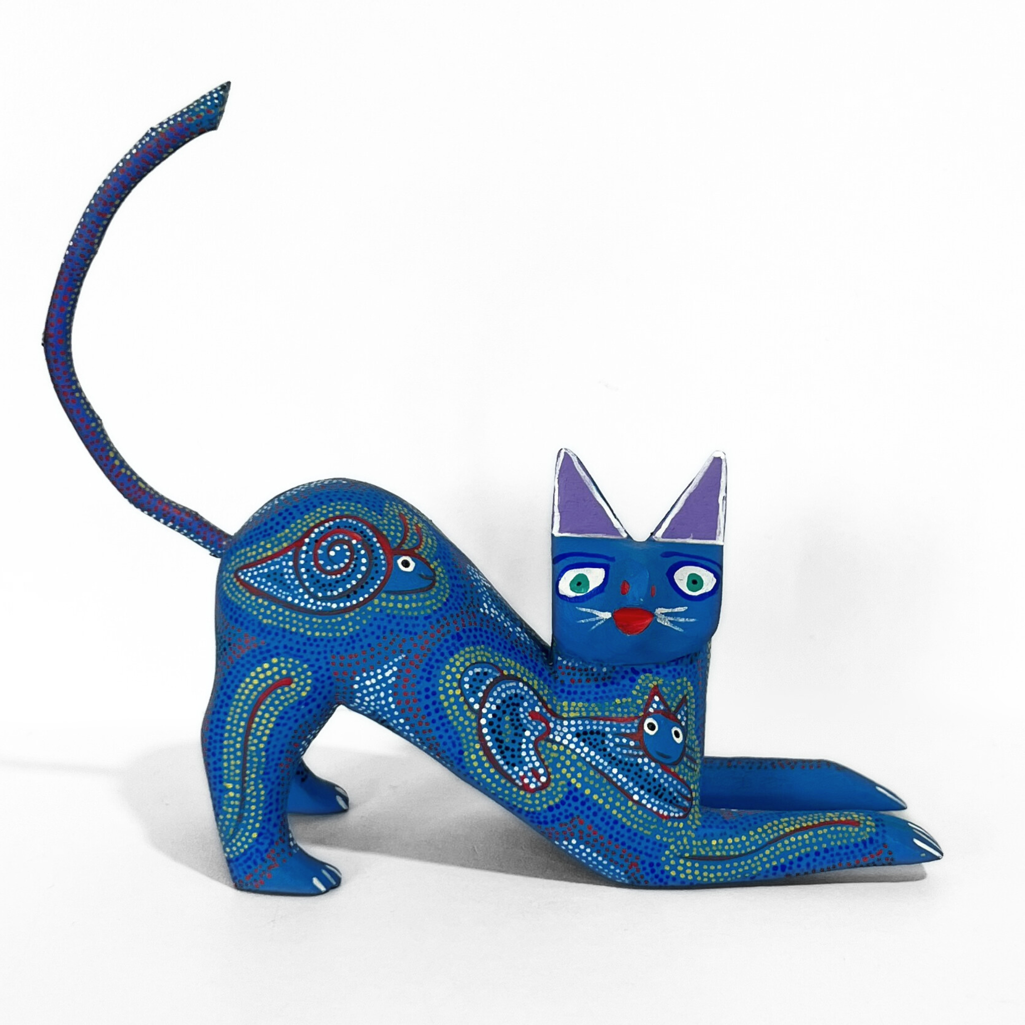 ALEBRIJE DE MADERA GATO AZUL PUNTITOS