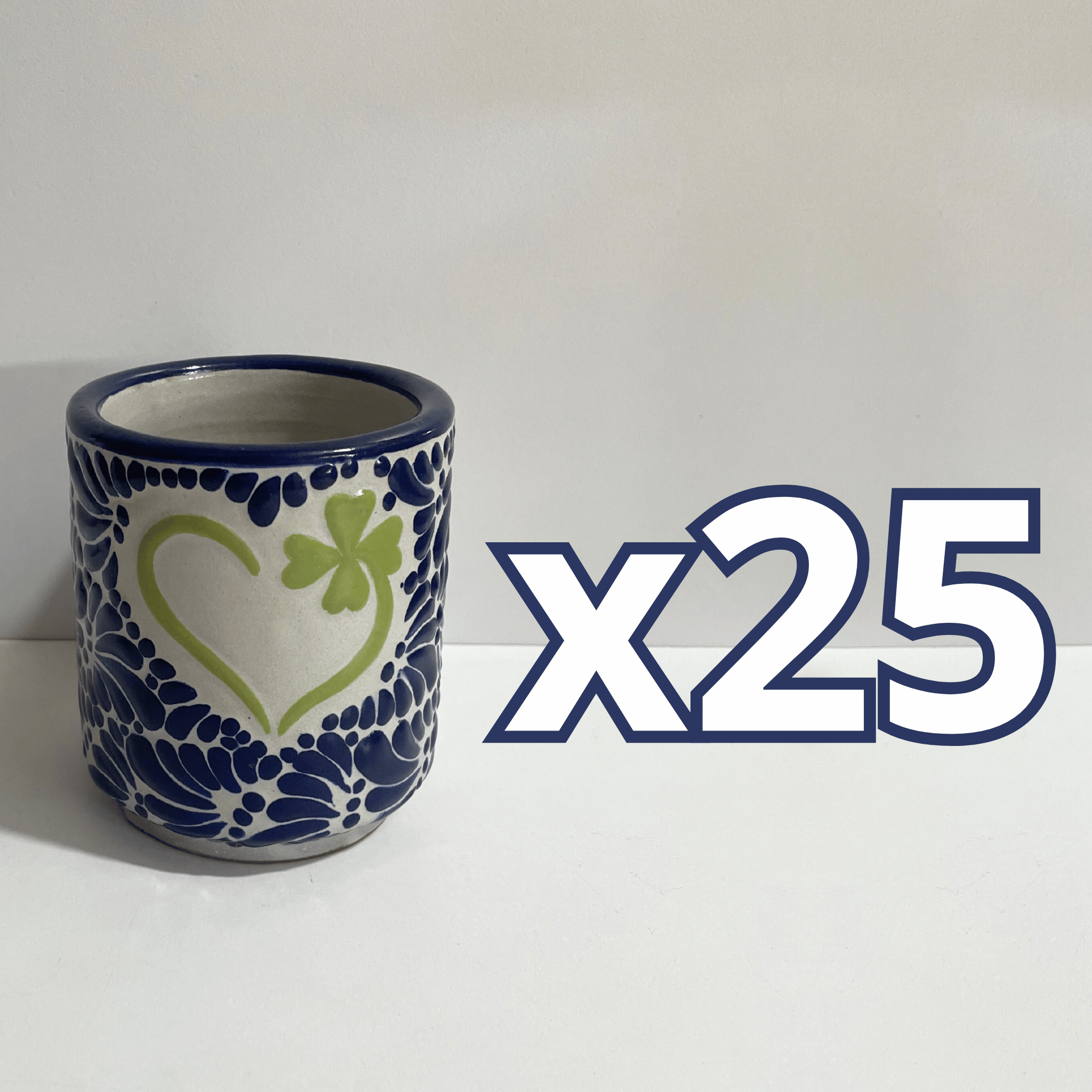 TAZA RECTA ESTANDAR FONDO TRADICIONAL MIK AZUL COBALTO TREBOL CORAZON