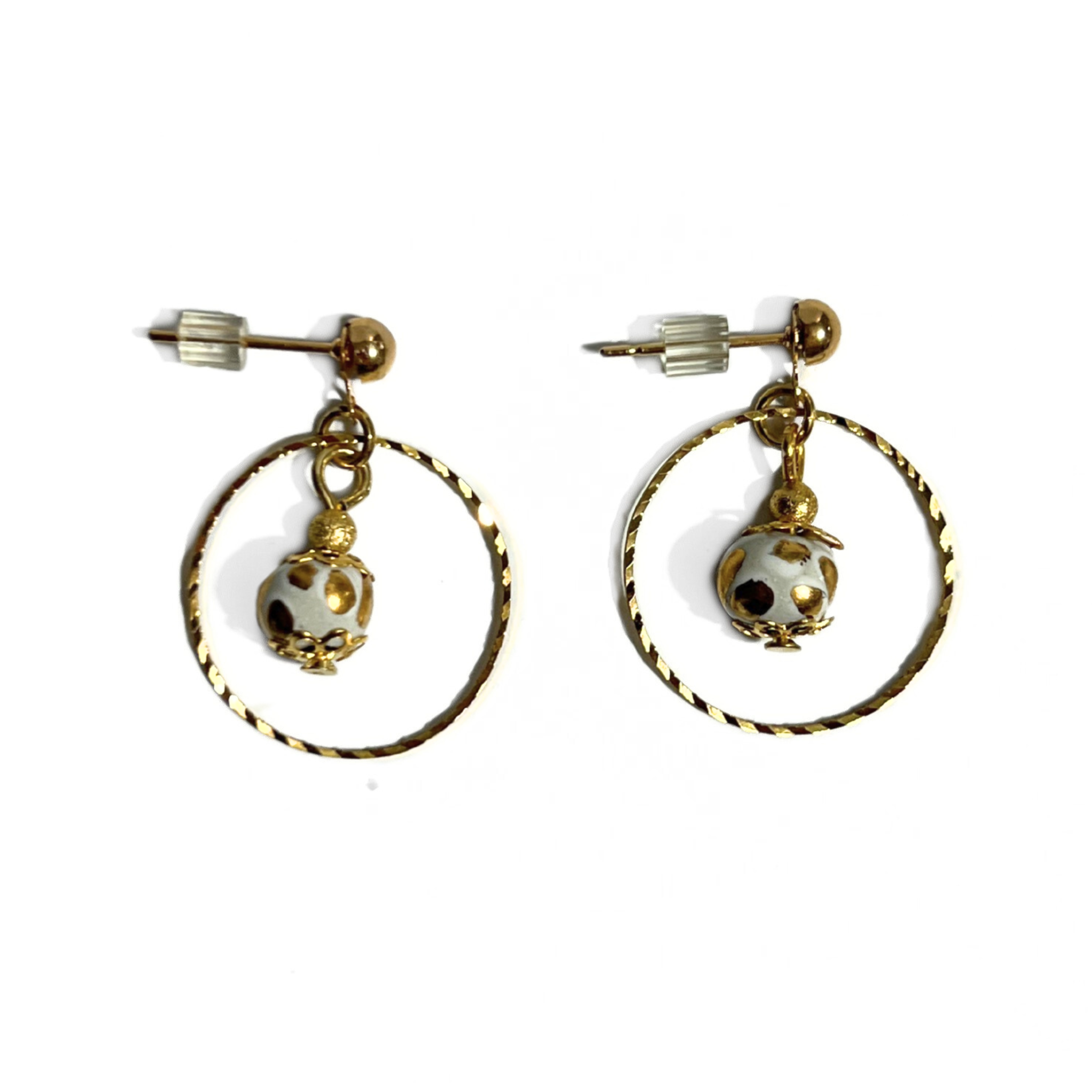 ARETES ARO ESFERA FONDO TRADICIONAL DESTELLOS DE ORO VERSION CIERRE DE PRESION