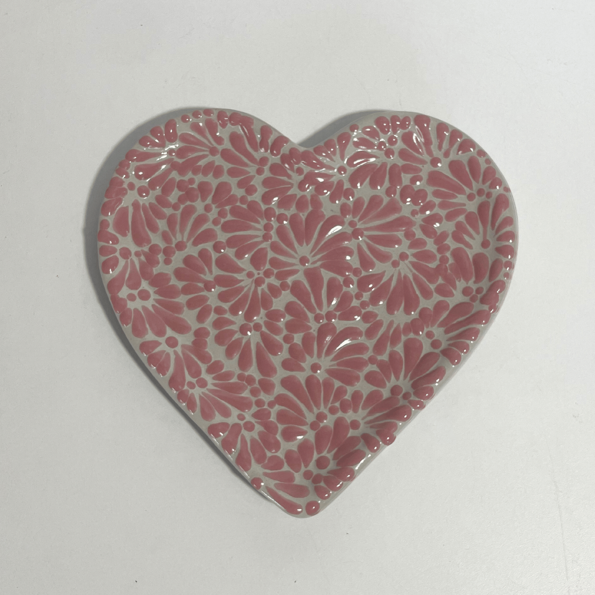 PLATO DE CORAZON 16 CM FONDO TRADICIONAL MIK ROSA