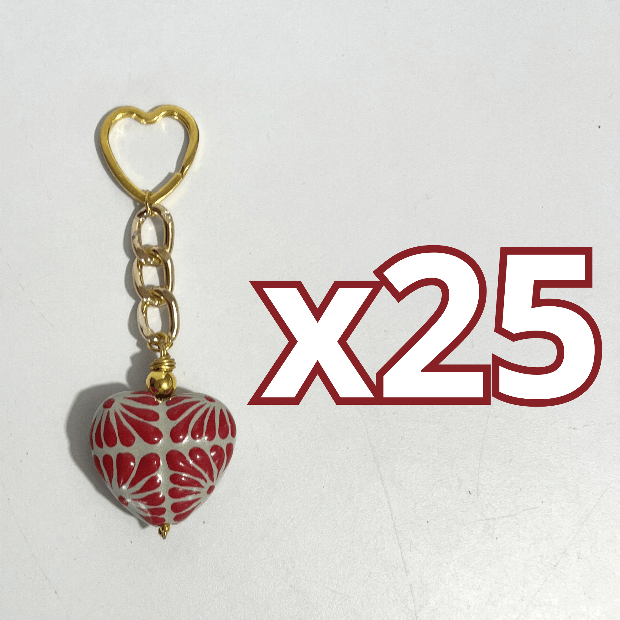LLAVERO CORAZON INFLADO FONDO TRADICIONAL DECORADO ROJO