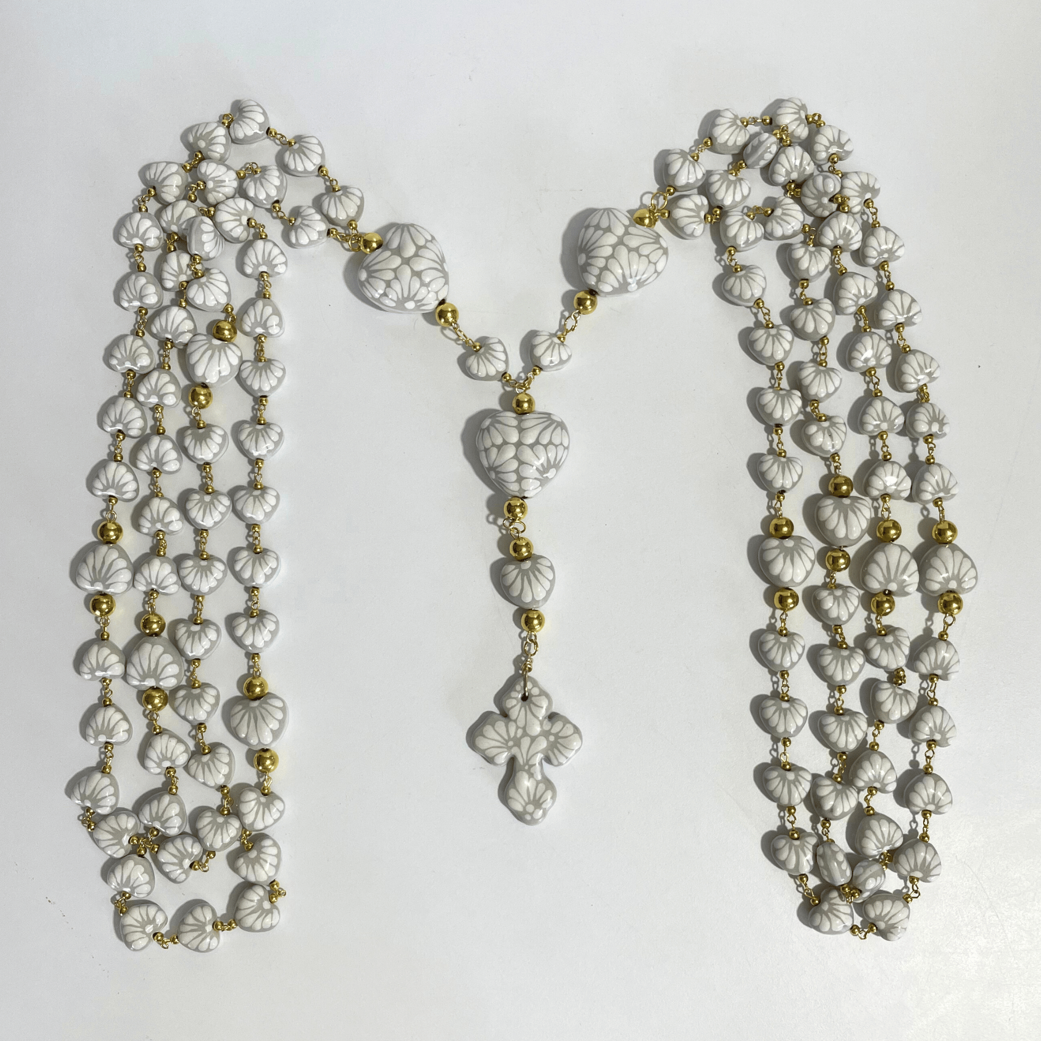 LAZO MATRIMONIAL CORAZONES BLANCO UNIONES DORADO