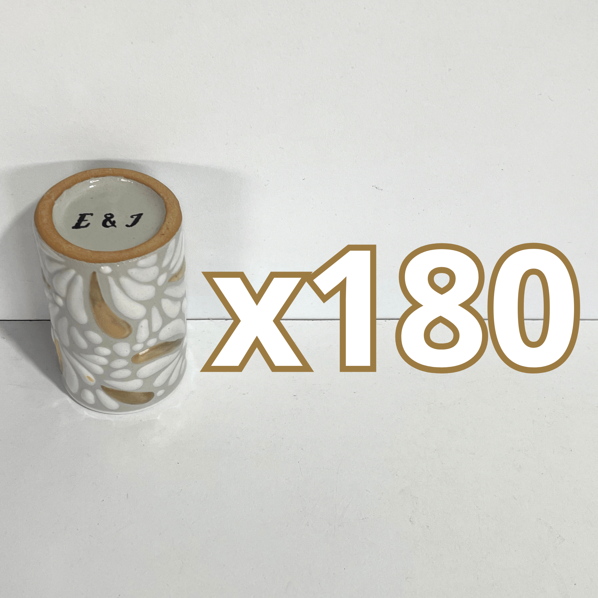 TEQUILERO DESTELLOS DE ORO PERSONALIZADO EN LA BASE FONDO TRADICIONAL MIK BLANCO INICIALES