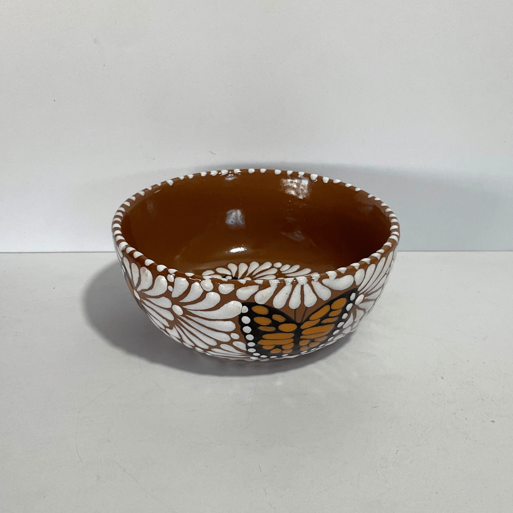 TAZON 15 CM FONDO CAFE MIK BLANCO MARIPOSAS