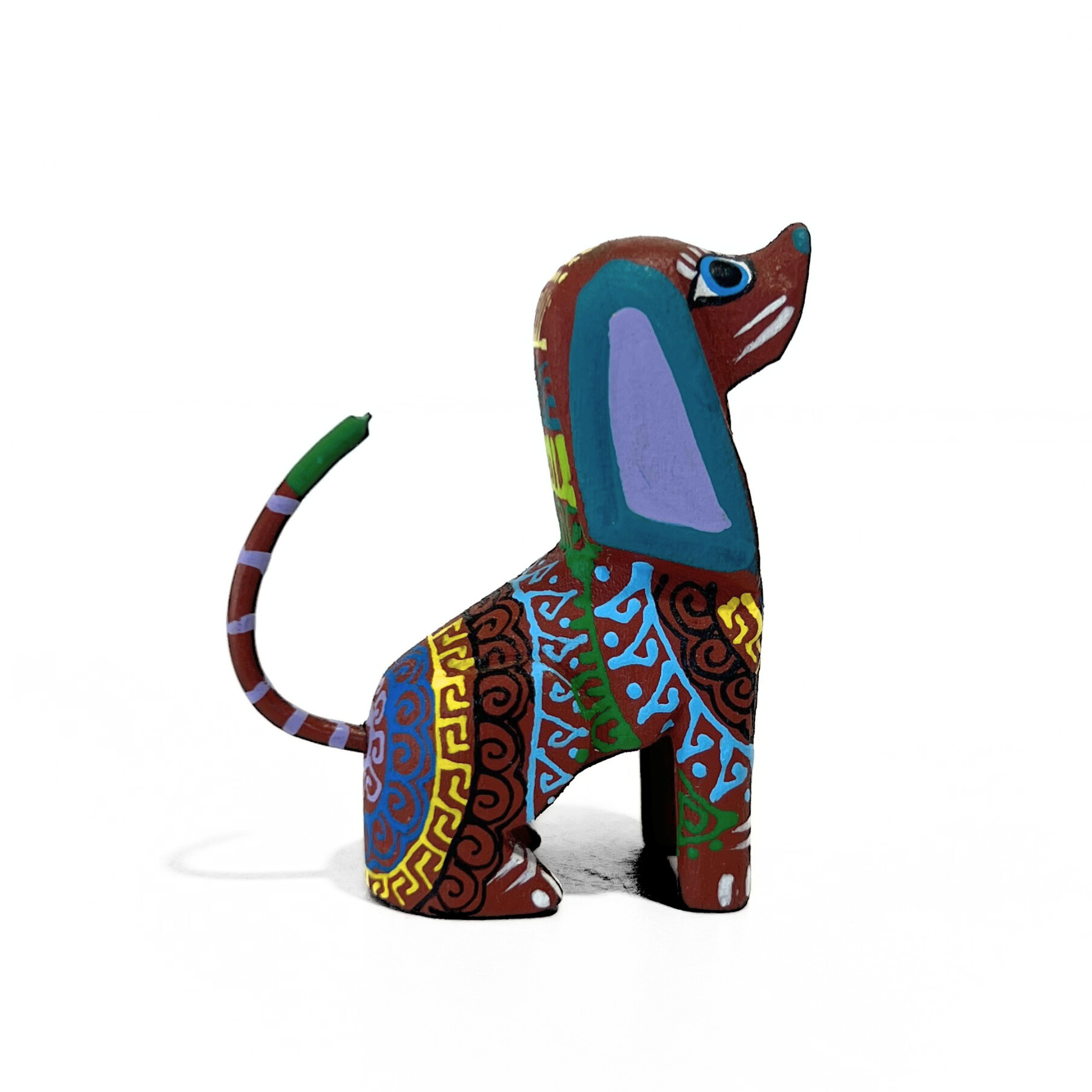 ALEBRIJE DE MADERA PERRO CAFE
