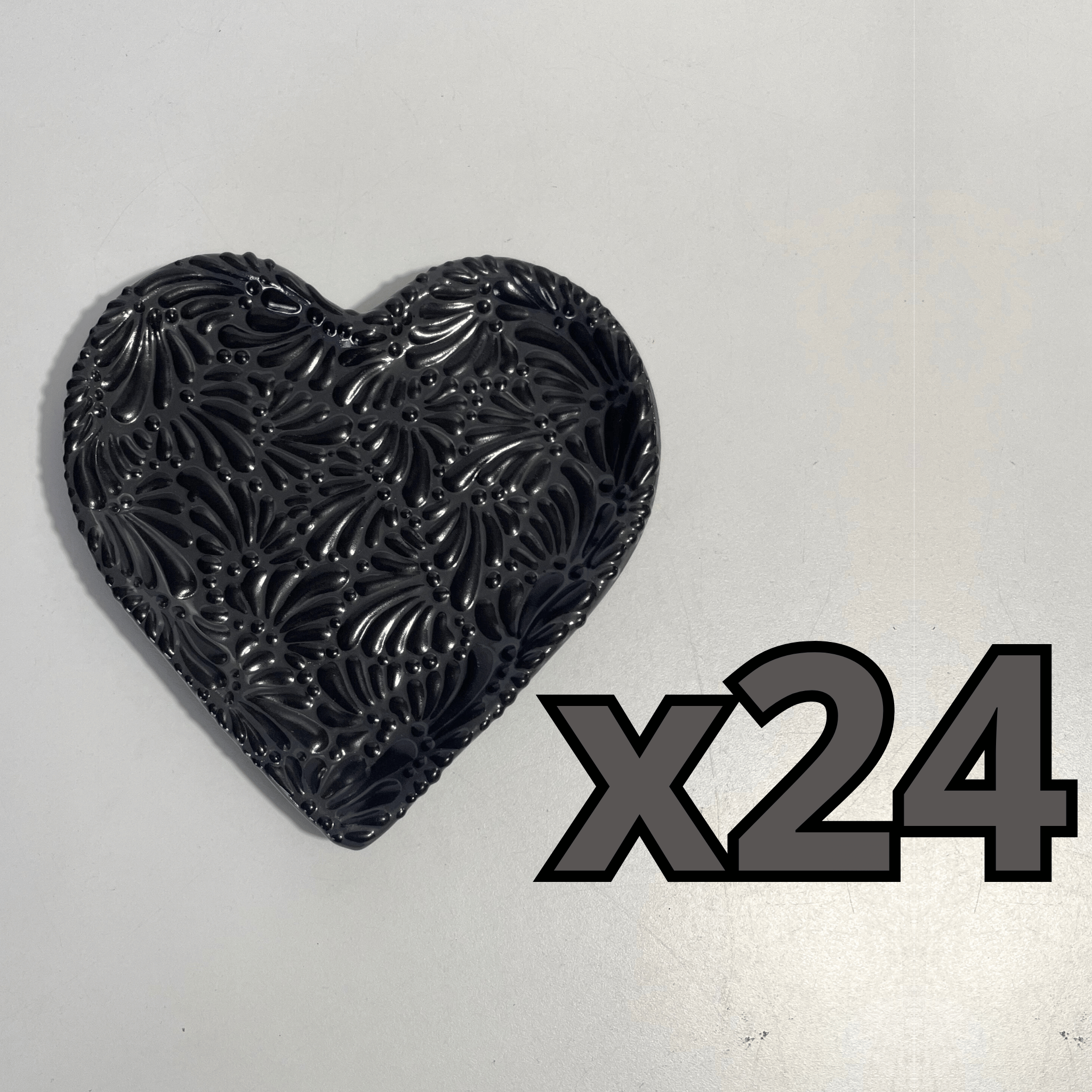 PLATO DE CORAZON 16 CM MIK SUPER BLACK