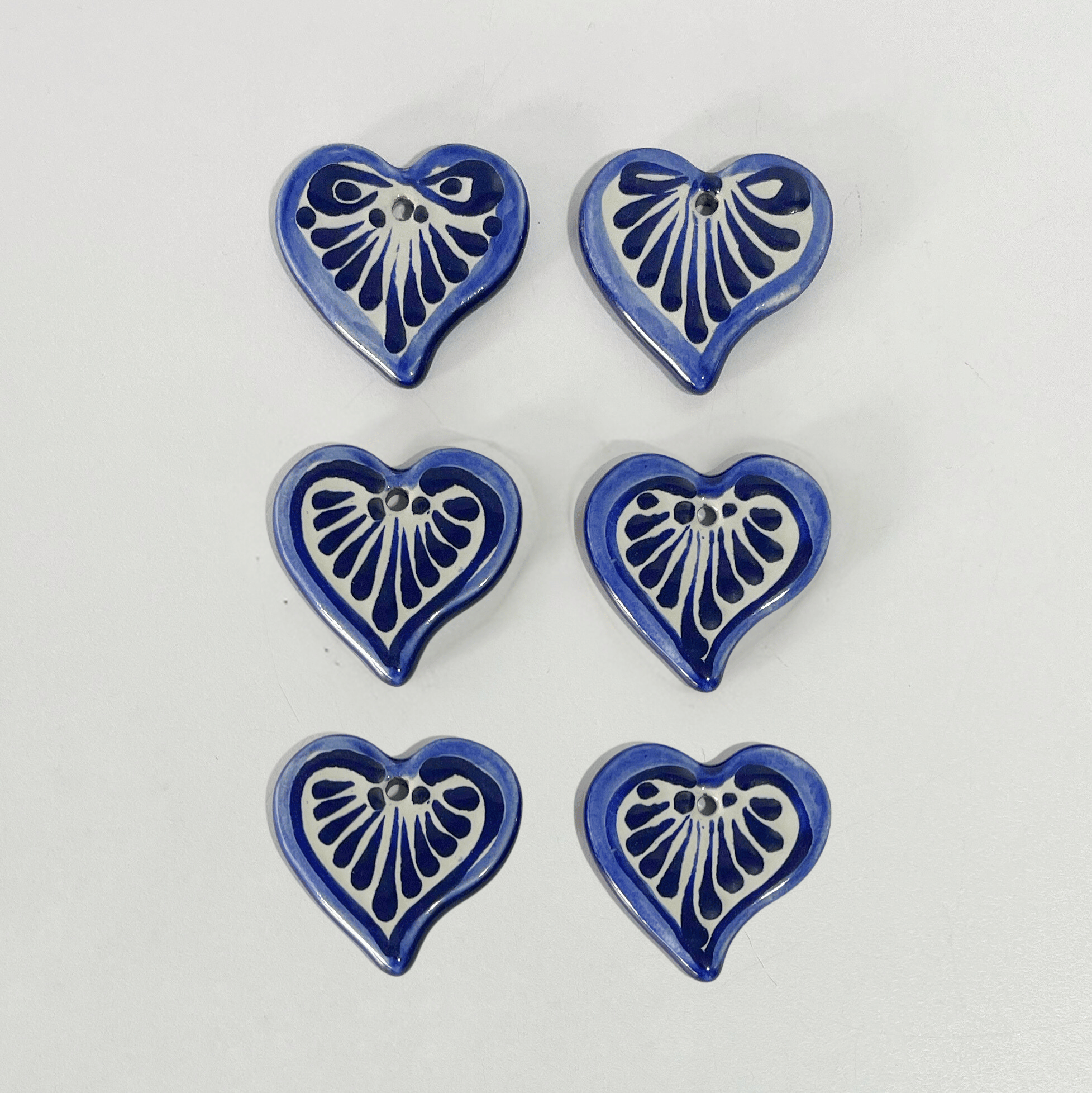 CORAZON COLA 4 CM FONDO TRADICIONAL CENEFA AZUL COBALTO