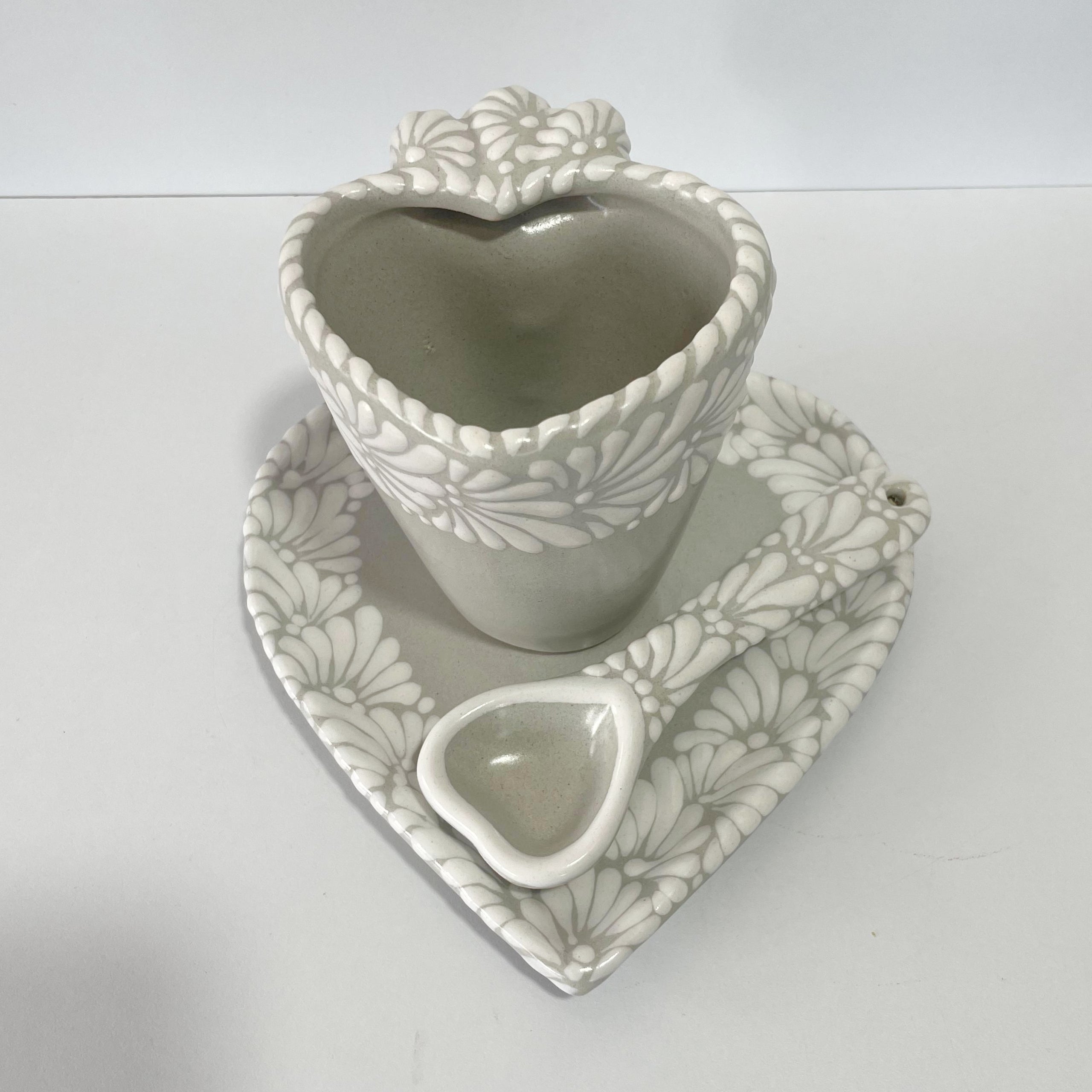SET 3 PIEZAS FORMA CORAZON CON CUCHARA CORAZON FONDO TRADICIONAL MIK BLANCO