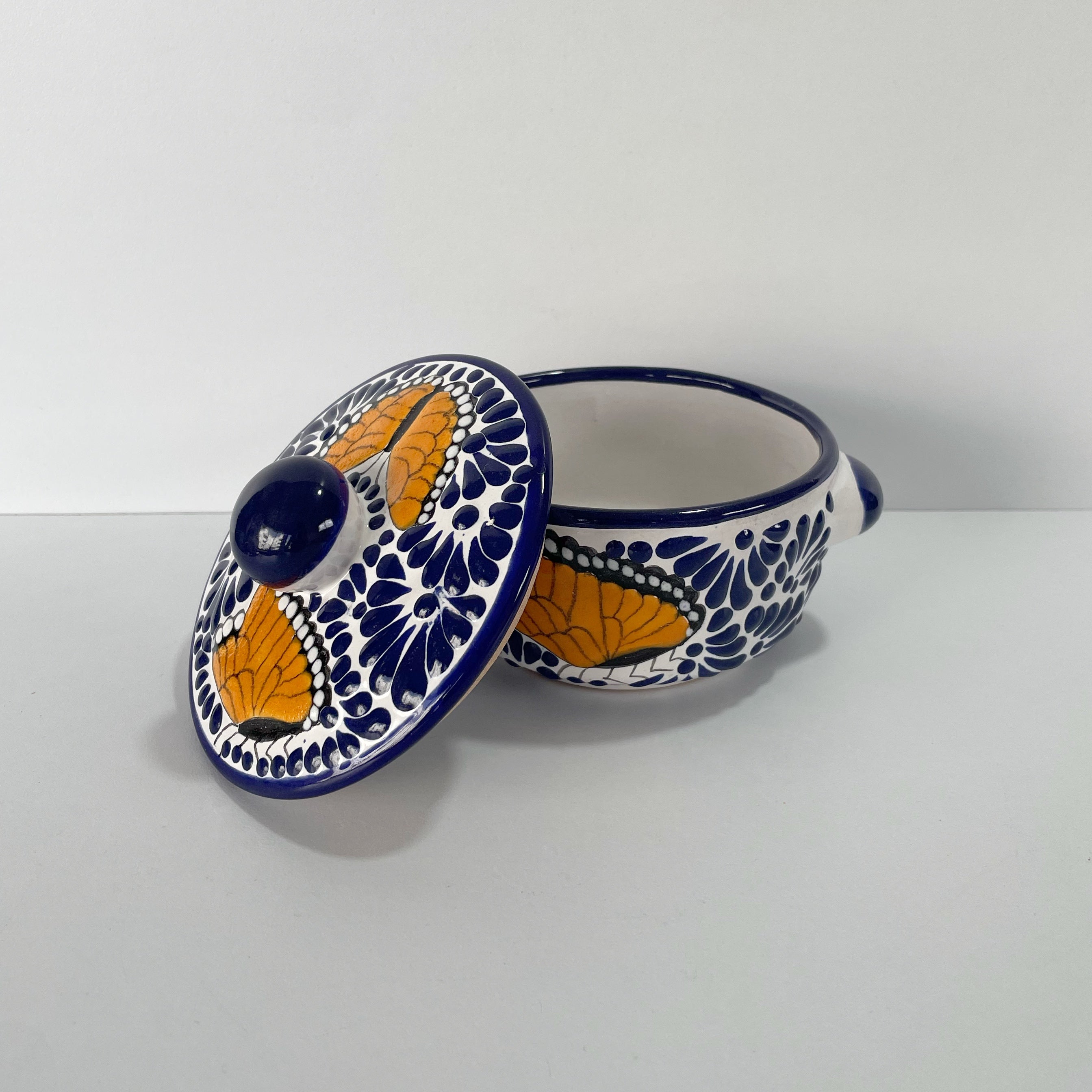 SALSERA CON TAPA MARIPOSAS AZUL COBALTO MIK