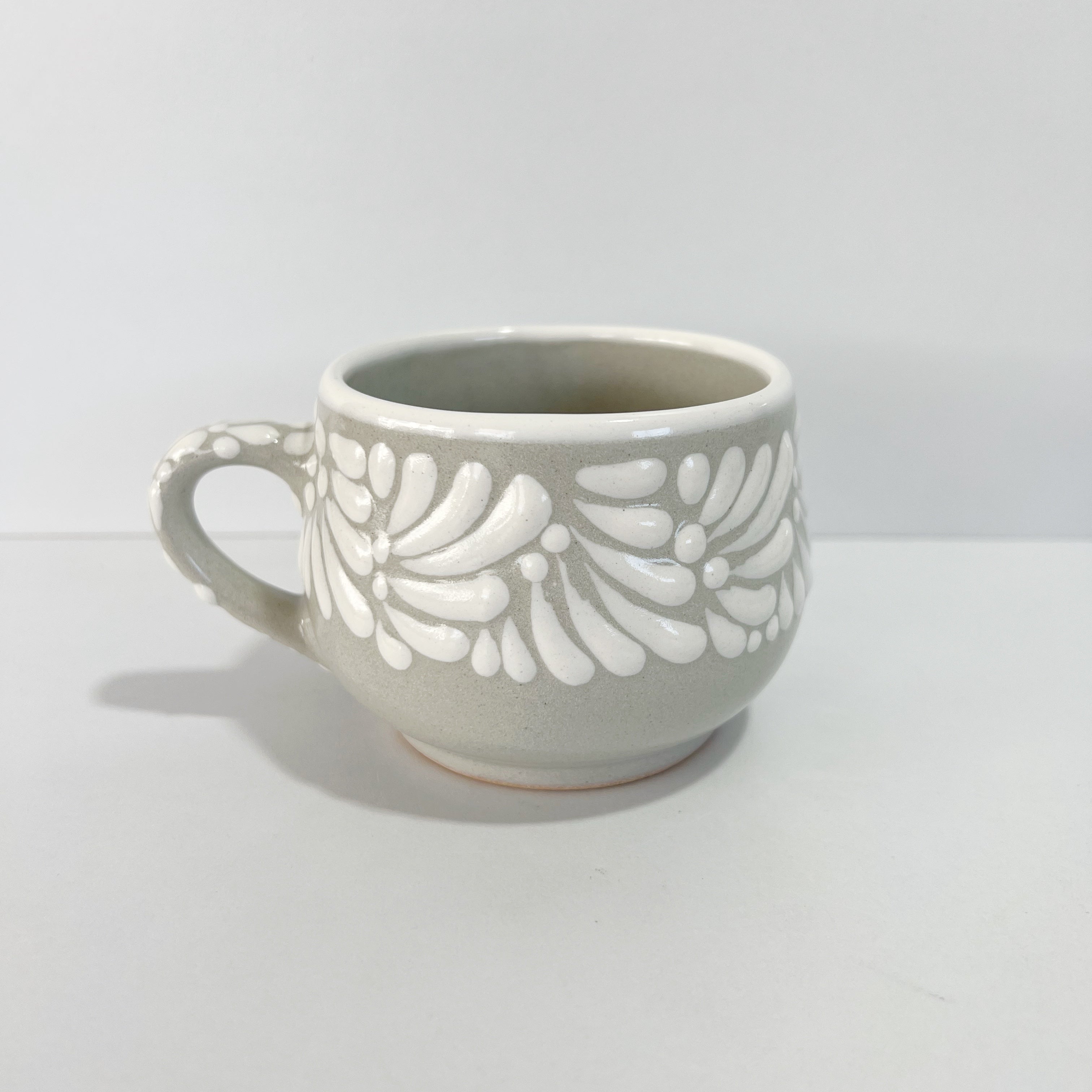 TAZA CHOCOLATERA MEDIDANA CENEFA MIK BLANCA