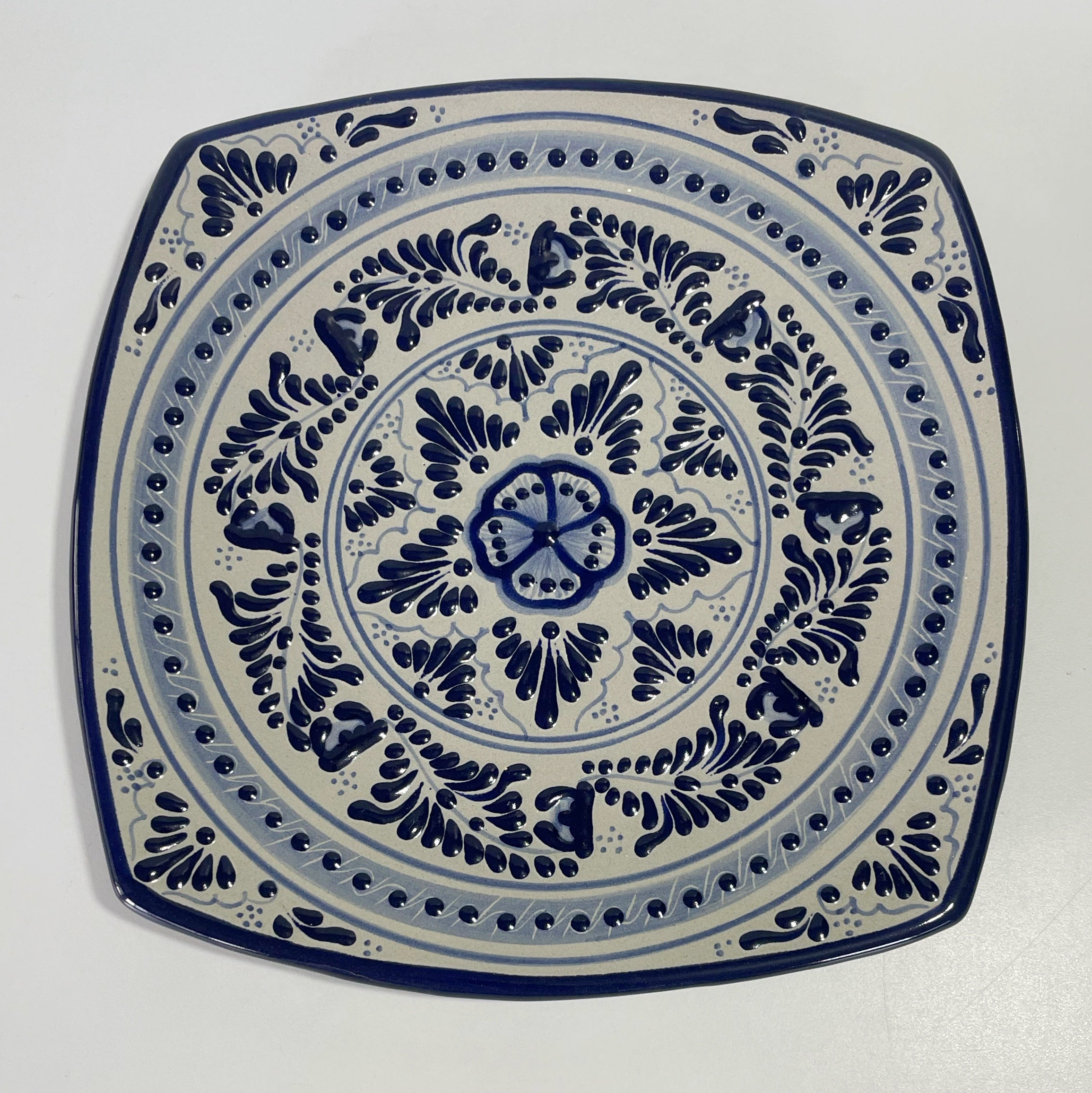 PLATO PLANO SEMI CUADRADO AZUL COBALTO FLOR AL CENTRO