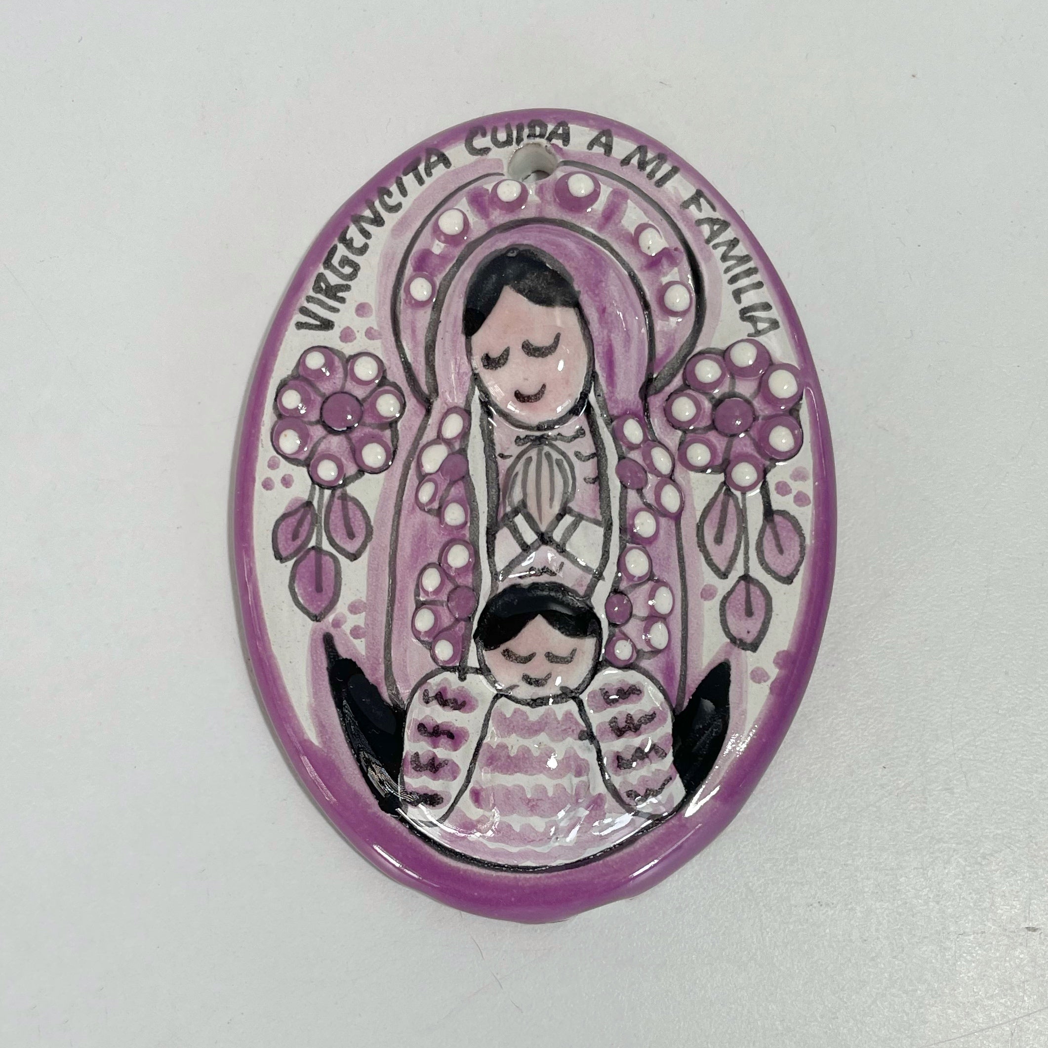 VIRGEN 10 CM FONDO TRADICIONAL DECORADO MORADO