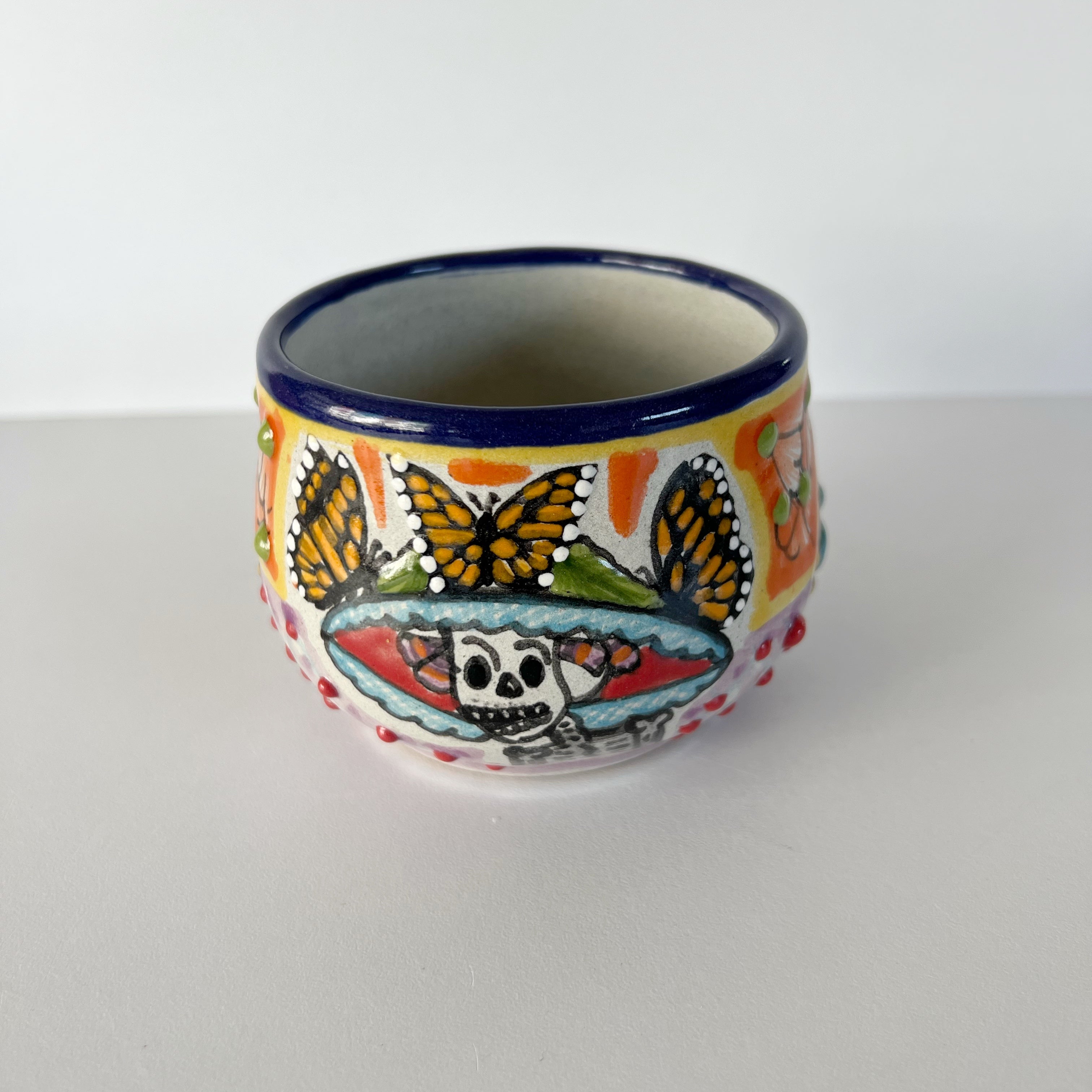 TAZA CHOCOLATERA MEDIANA MULTICOLORES CATRINA MARIPOSA