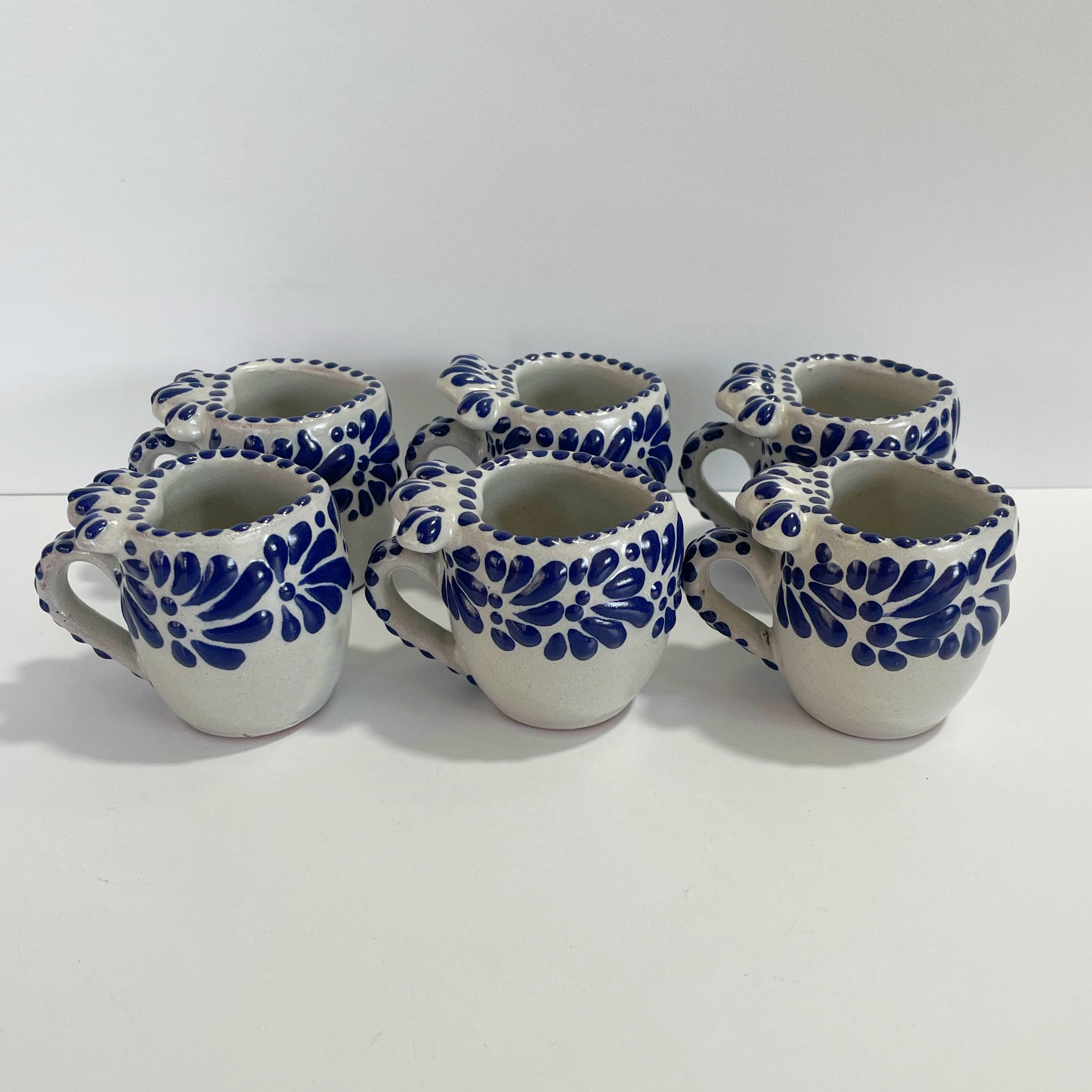 TEQUILERO BARRIL EN FORMA DE CORAZON CON ASA NO INCLUYE PERSONALIZADO FONDO BLANCO CENEFA MIK AZUL COBALTO
