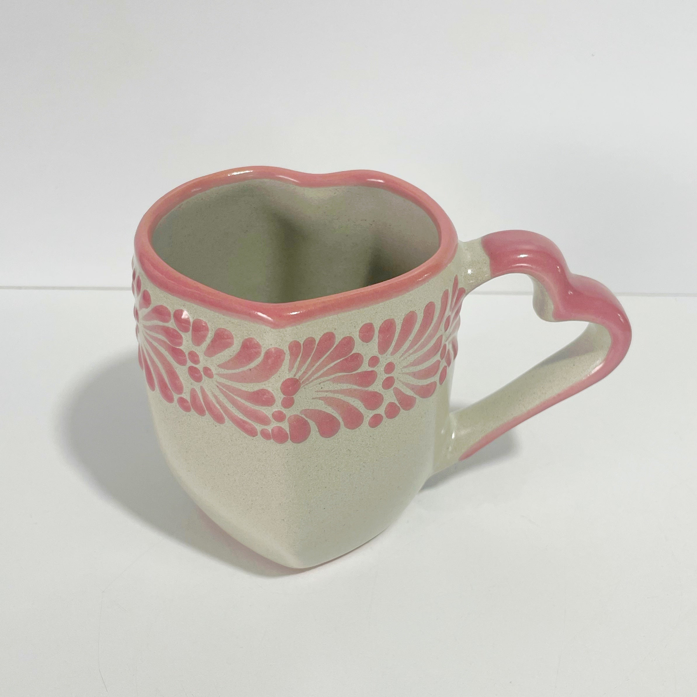 TAZA CORAZON CON ASA DE CORAZON FONDO TRADICIONAL MIK CENEFA ROSA