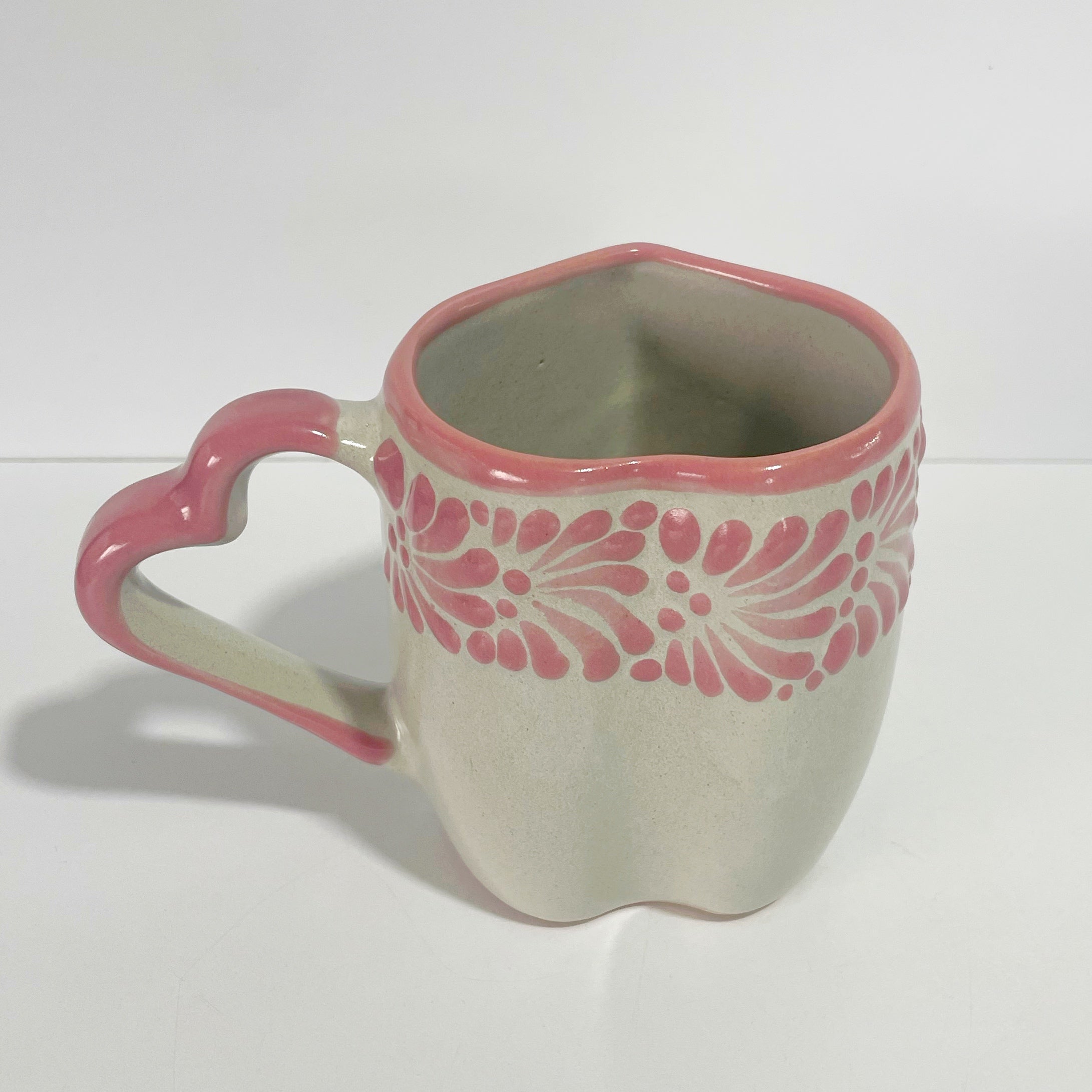 TAZA CORAZON CON ASA DE CORAZON FONDO TRADICIONAL MIK CENEFA ROSA
