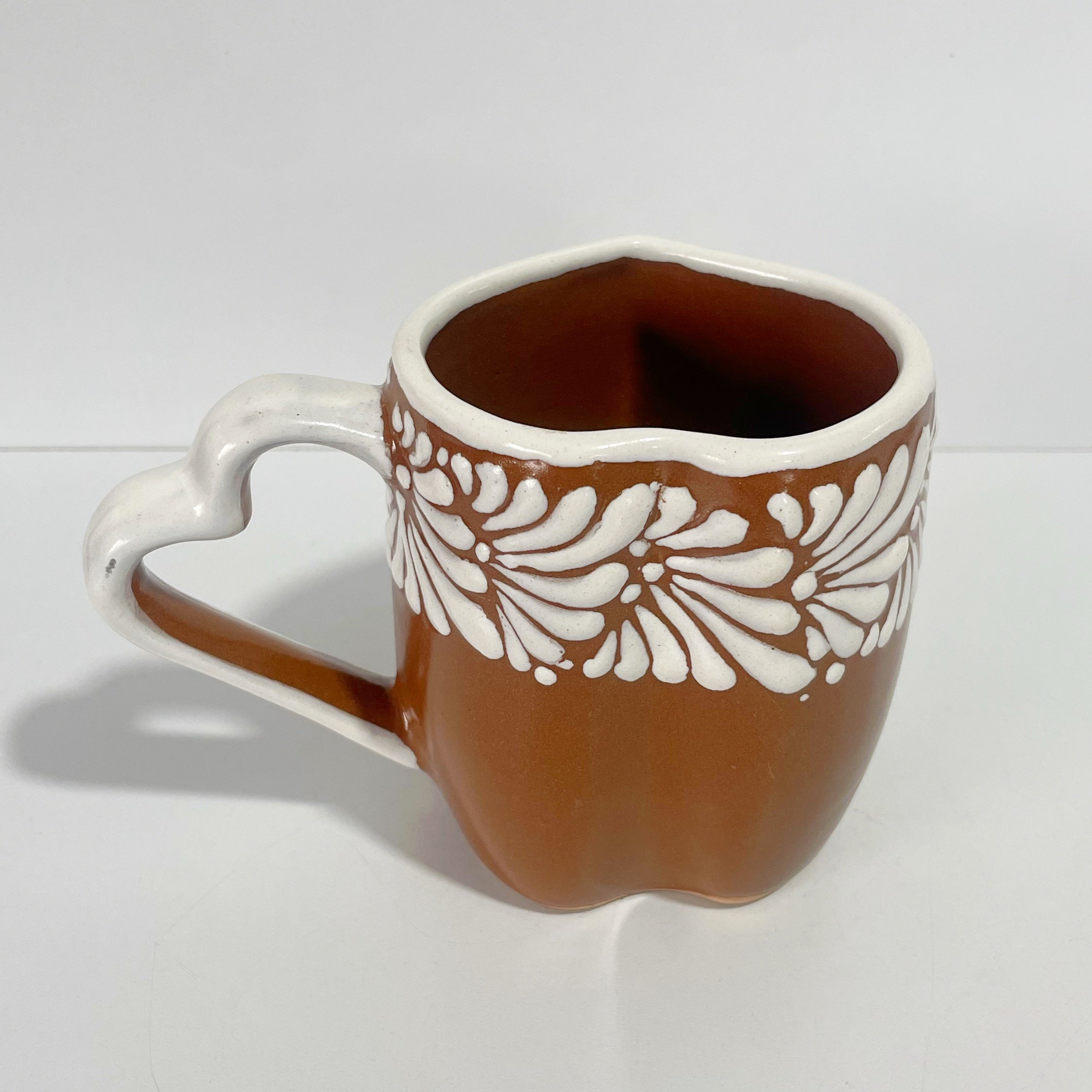 TAZA CORAZON CON ASA DE CORAZON FONDO CAFE MIK CENEFA BLANCO