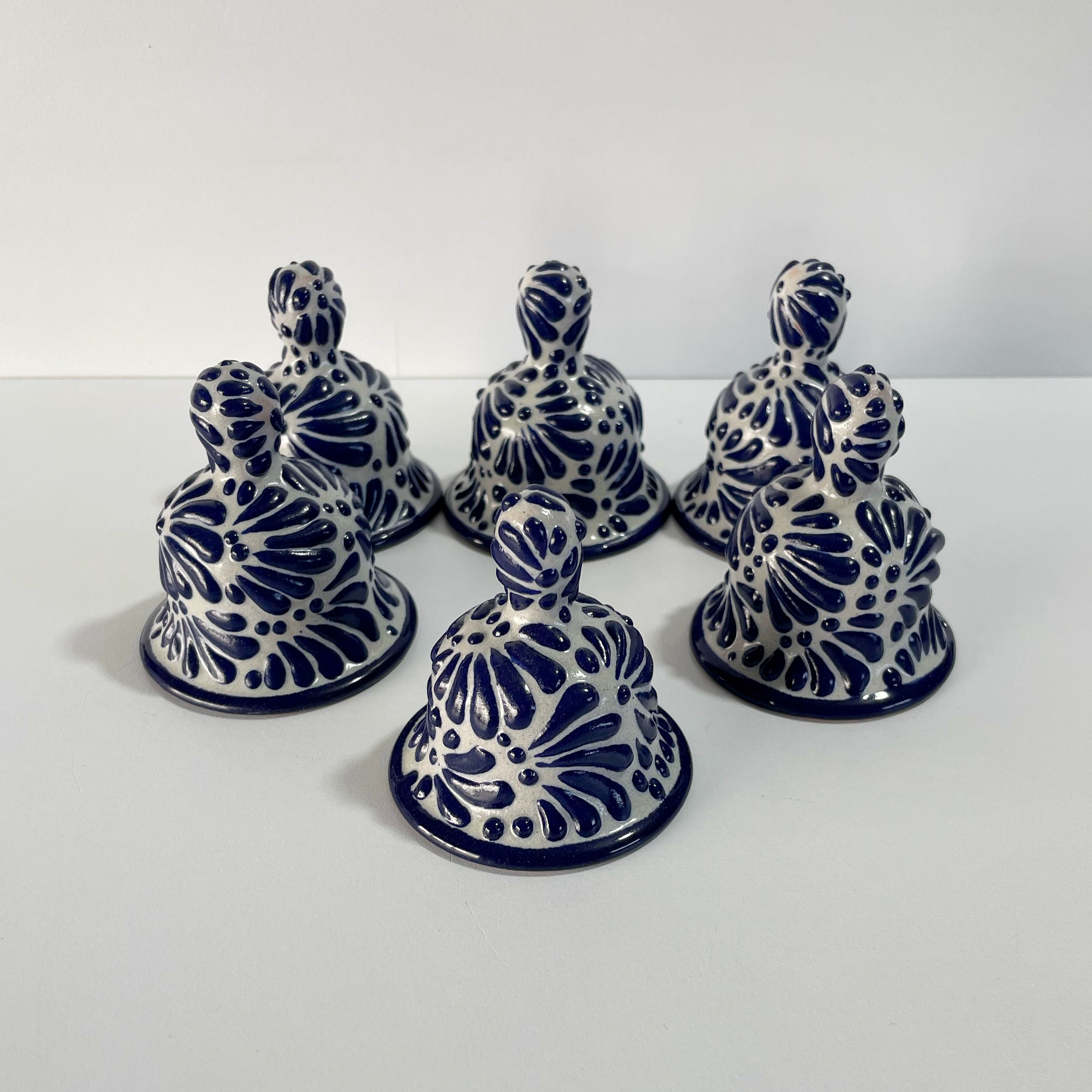 PAQUETE CAMPANA 5 CM NO PERSONALIZADO FONDO BLANCO MIK AZUL COBALTO