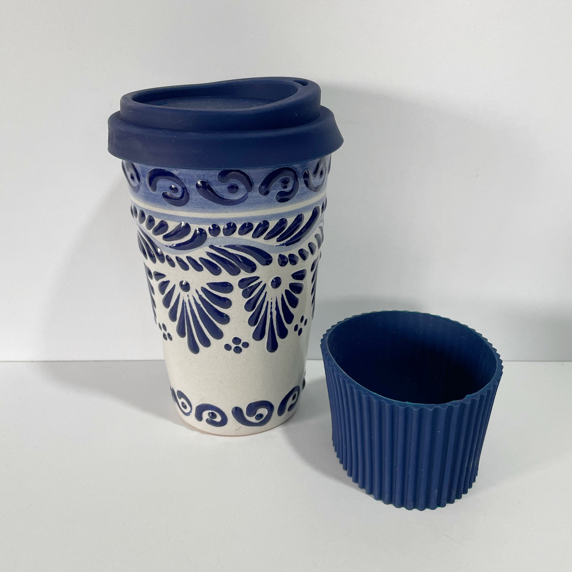 TERMO 15 CM FONDO BLANCO CENEFA ABANICO AZUL COBALTO CLASICO