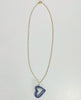 COLLAR CORAZON PLANO CORTE INTERNO FONDO TRADICIONAL DECORADO AZUL COBALTO CADENA DORADA